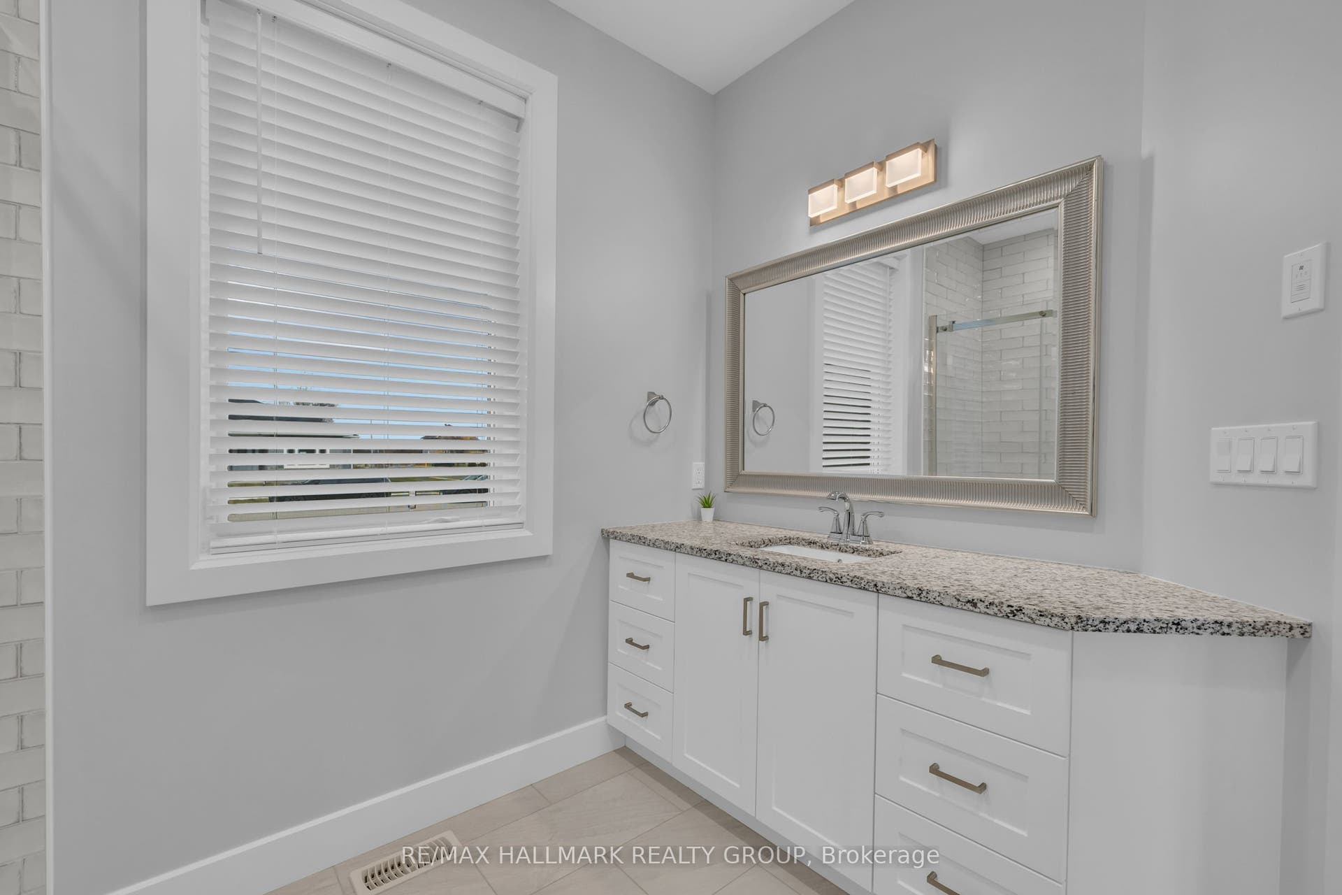 1077 SHEARER Drive, Brockville, Leeds And Grenville ON K6V 7K1 1077 SHEARER Drive, Brockville, Leeds And Grenville ON K6V 7K1