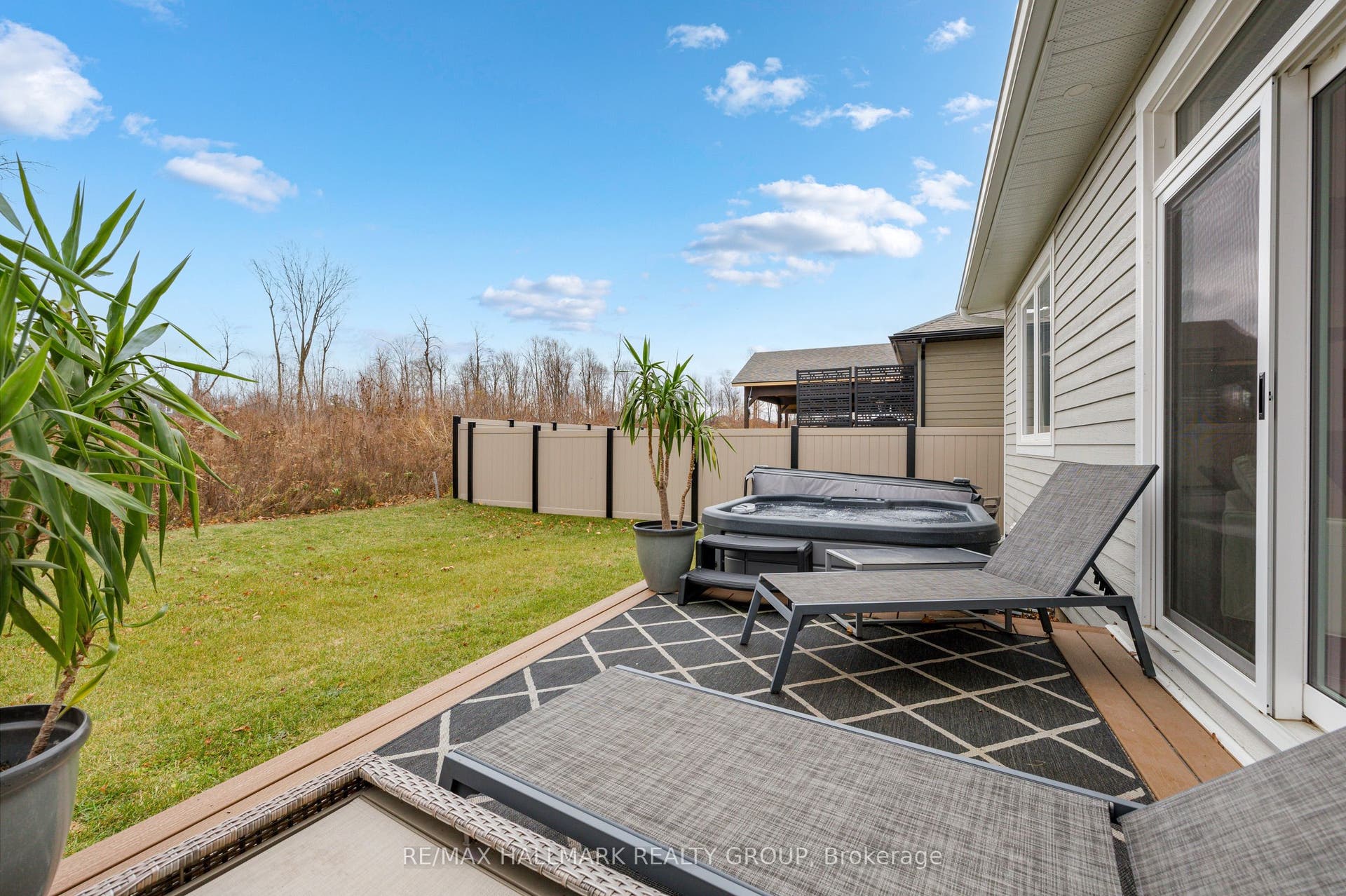 1077 SHEARER Drive, Brockville, Leeds And Grenville ON K6V 7K1 1077 SHEARER Drive, Brockville, Leeds And Grenville ON K6V 7K1