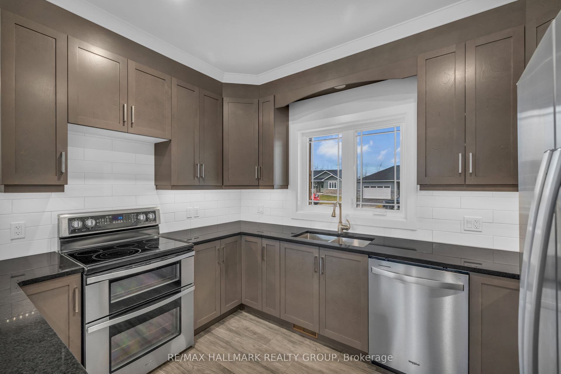 1077 SHEARER Drive, Brockville, Leeds And Grenville ON K6V 7K1 1077 SHEARER Drive, Brockville, Leeds And Grenville ON K6V 7K1