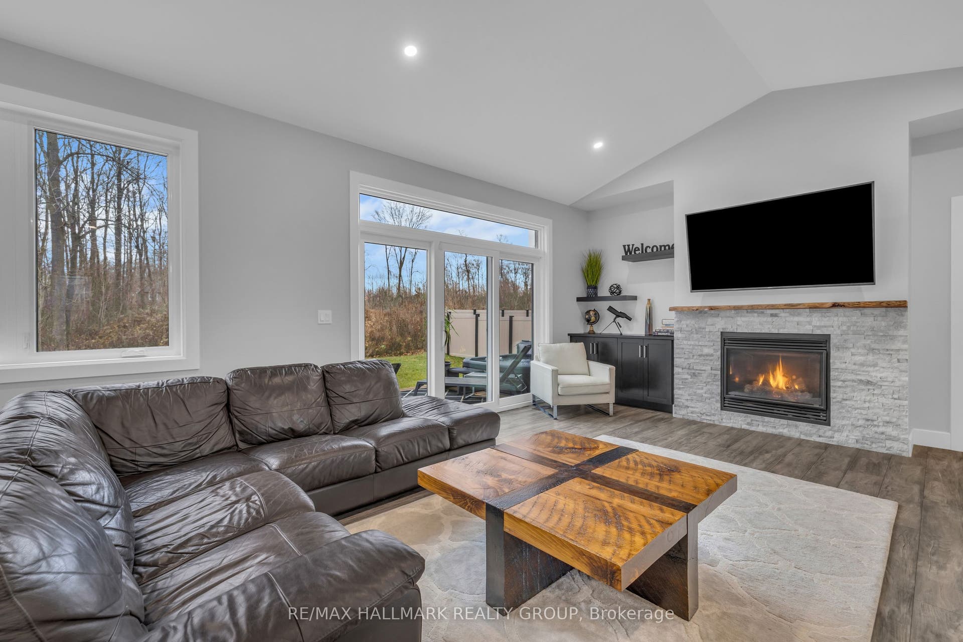 1077 SHEARER Drive, Brockville, Leeds And Grenville ON K6V 7K1 1077 SHEARER Drive, Brockville, Leeds And Grenville ON K6V 7K1