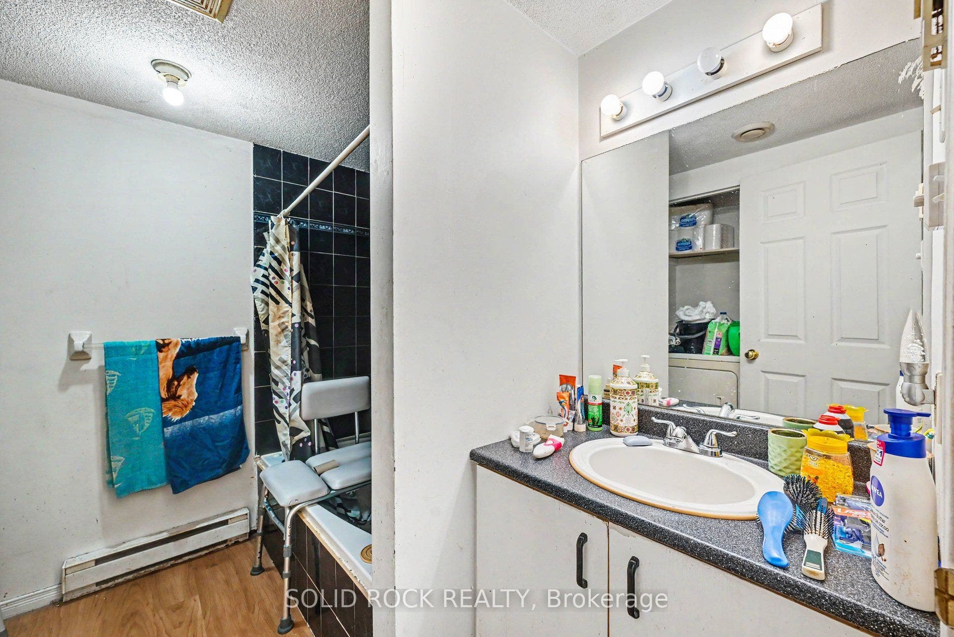 530 Mario Street, Hawkesbury, Prescott And Russell ON K6A 3V4 Unit 2 Bathroom