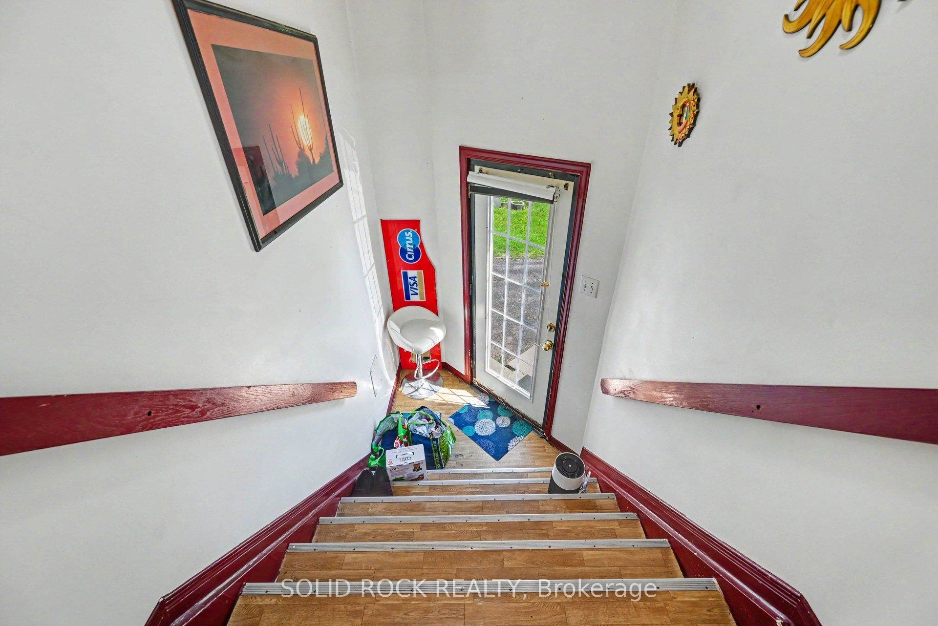 530 Mario Street, Hawkesbury, Prescott And Russell ON K6A 3V4 Stairs to the upper unit
