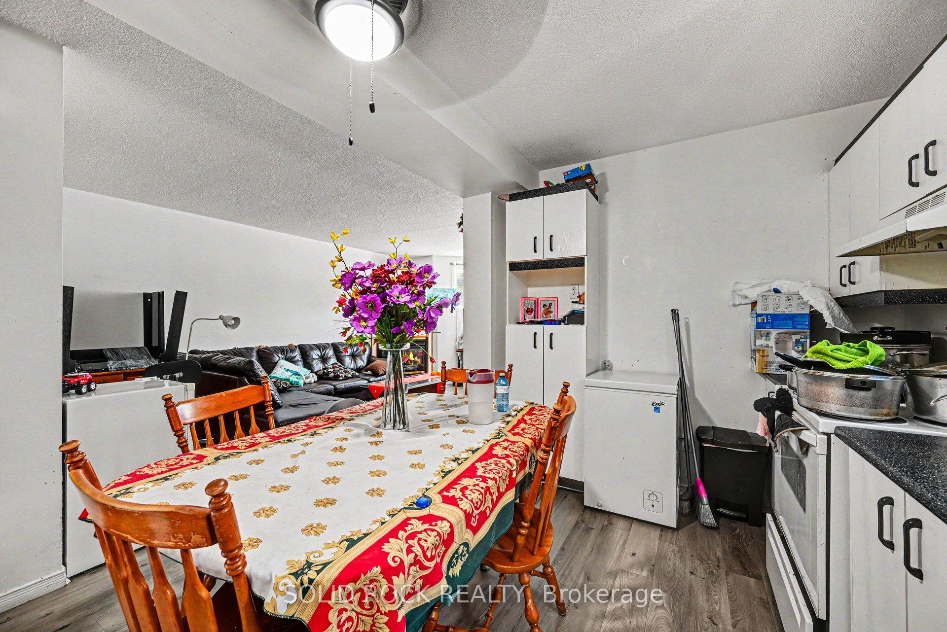 Unit 1 Dining area