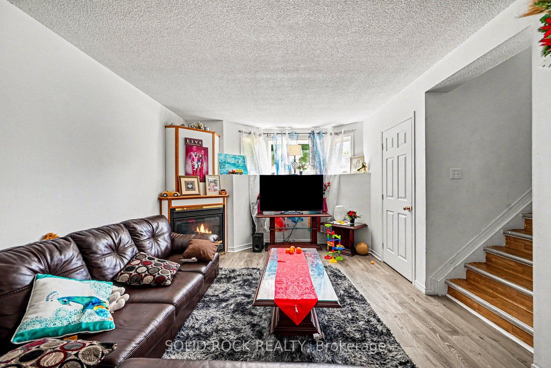 Unit 2 Livingroom