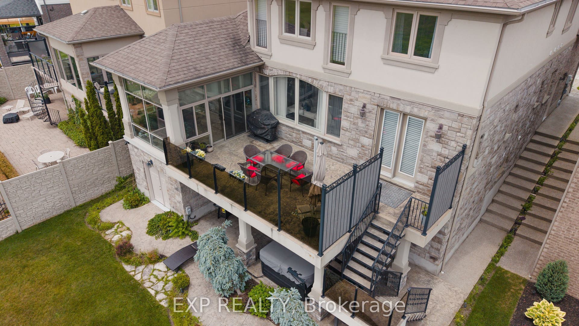 54 Paige Street, Kitchener, Waterloo ON N2K 4P6 54 Paige Street, Kitchener, Waterloo ON N2K 4P6