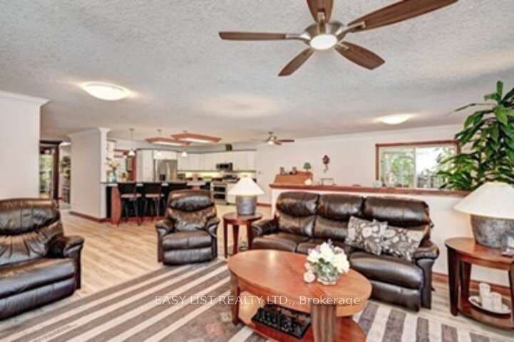 527 River Road, Cambridge, Waterloo ON N3C 2B8 527 River Road, Cambridge, Waterloo ON N3C 2B8