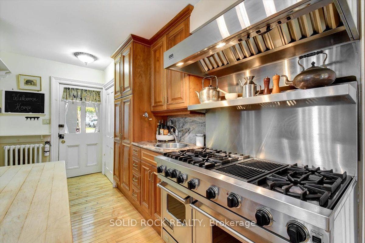 87 Booth Street N, Trent Hills, Northumberland ON K0L 1L0 Industrial Exhaust Hood