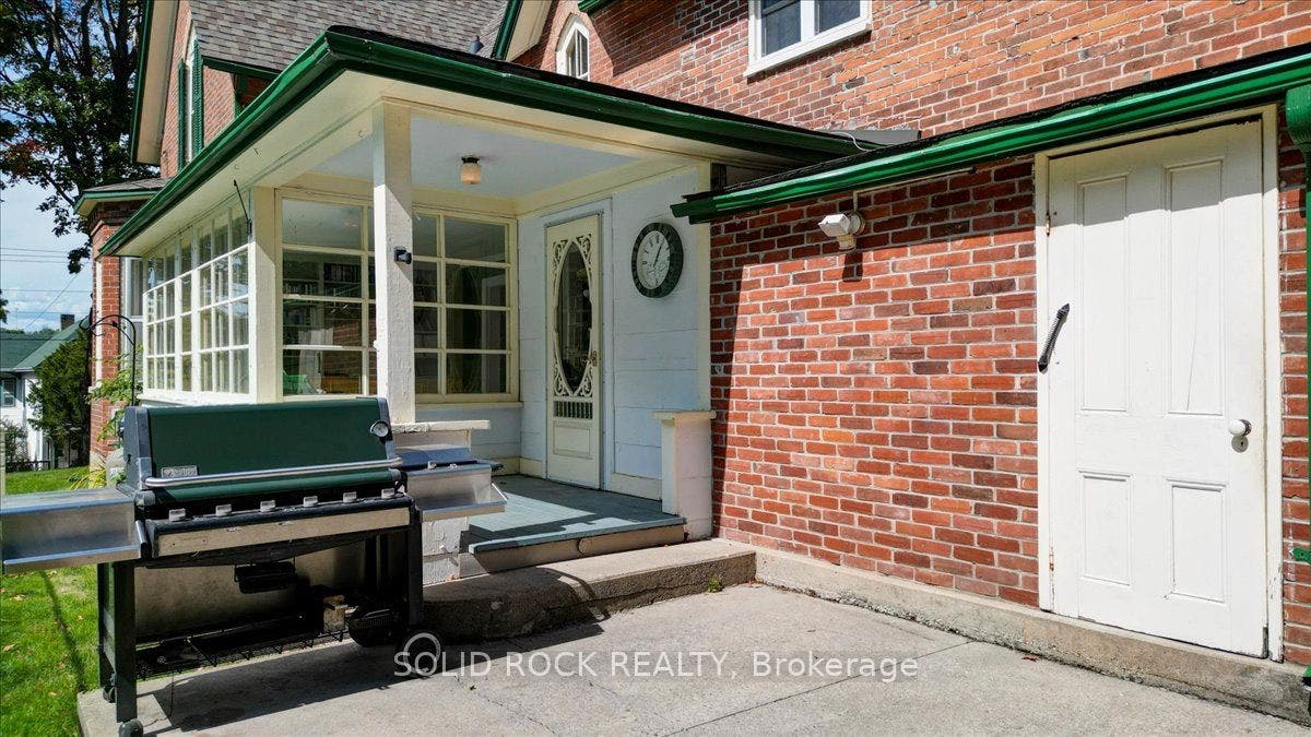 87 Booth Street N, Trent Hills, Northumberland ON K0L 1L0 Gas Hook up for BBQ