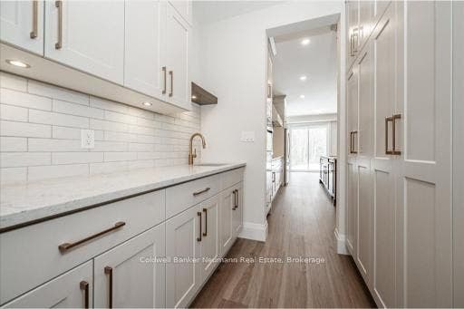 Servery [Photos are from a similar model]