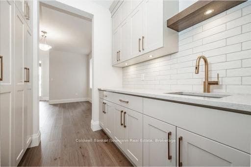 Servery [Photos are from a similar model]