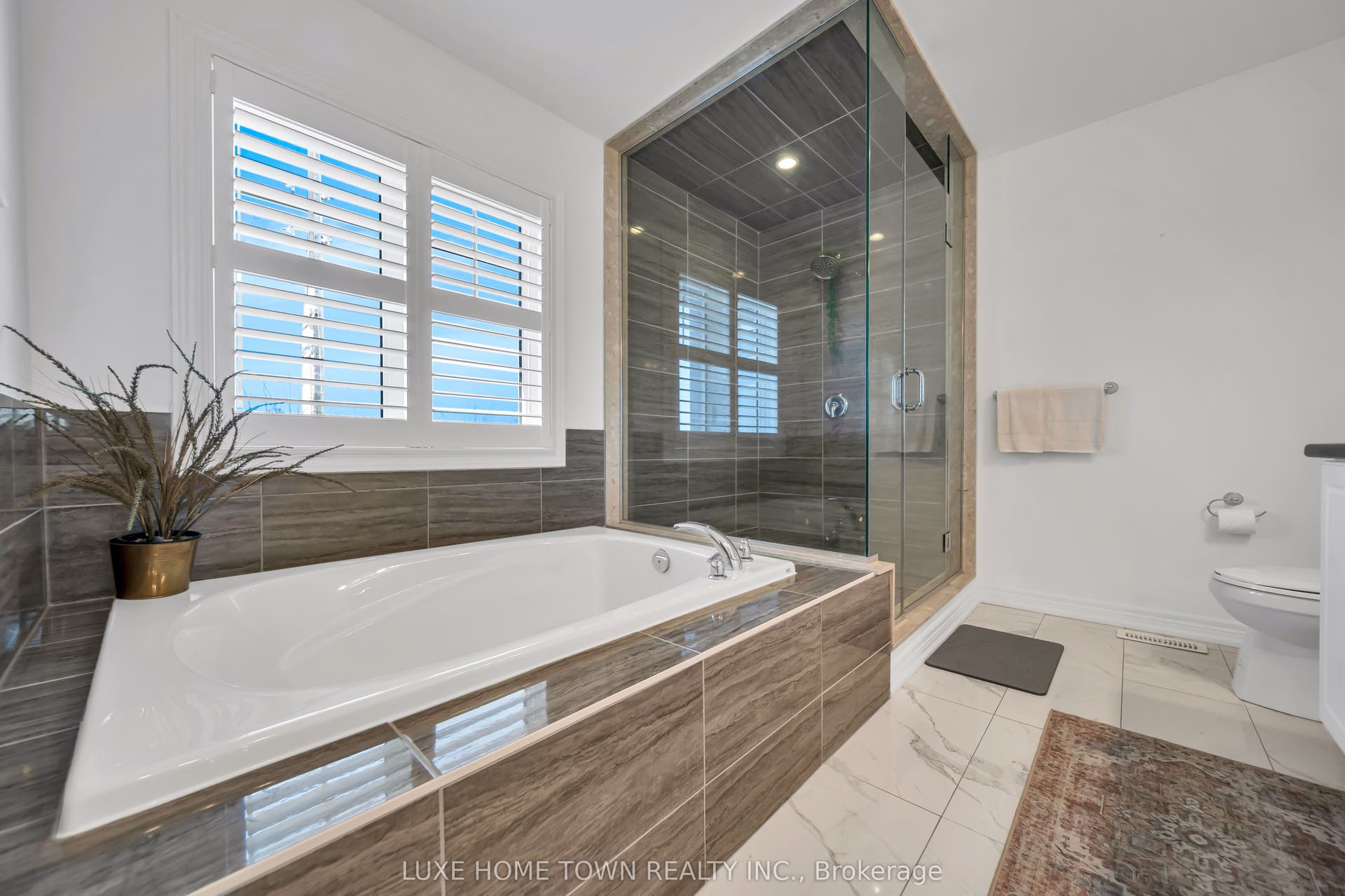 19 Findlay Way, Centre Wellington, Wellington ON N1M 0A4 19 Findlay Way, Centre Wellington, Wellington ON N1M 0A4