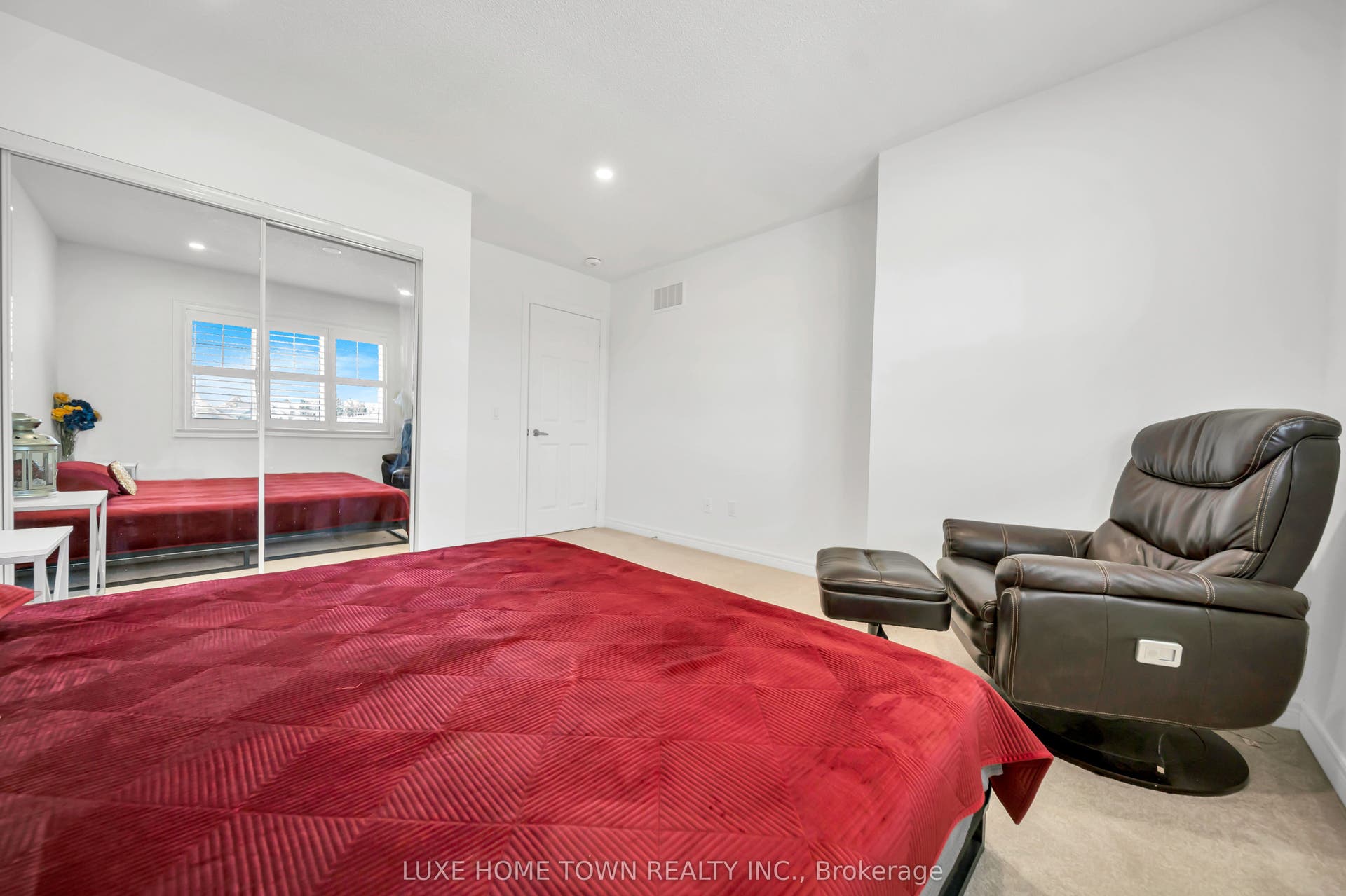 19 Findlay Way, Centre Wellington, Wellington ON N1M 0A4 19 Findlay Way, Centre Wellington, Wellington ON N1M 0A4