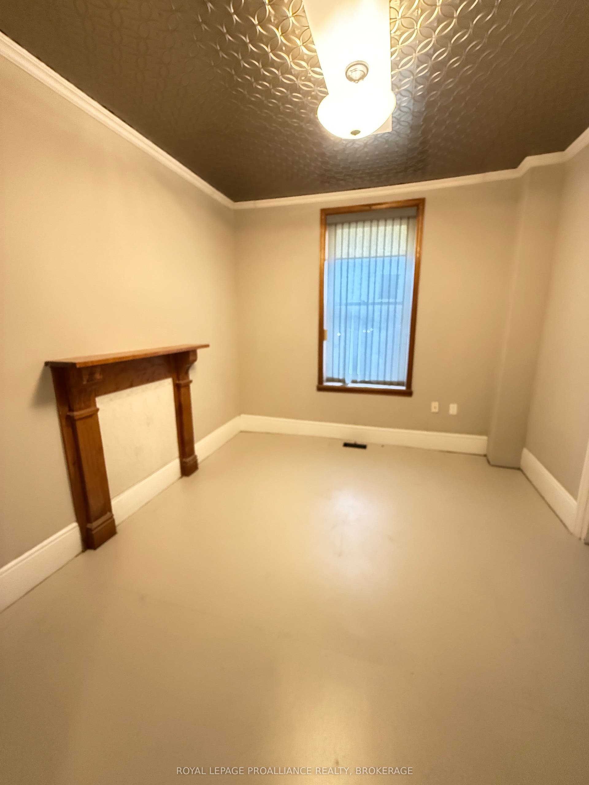 272 Wellington Street, Kingston, Frontenac ON K7K 2Z1 272 Wellington Street, Kingston, Frontenac ON K7K 2Z1