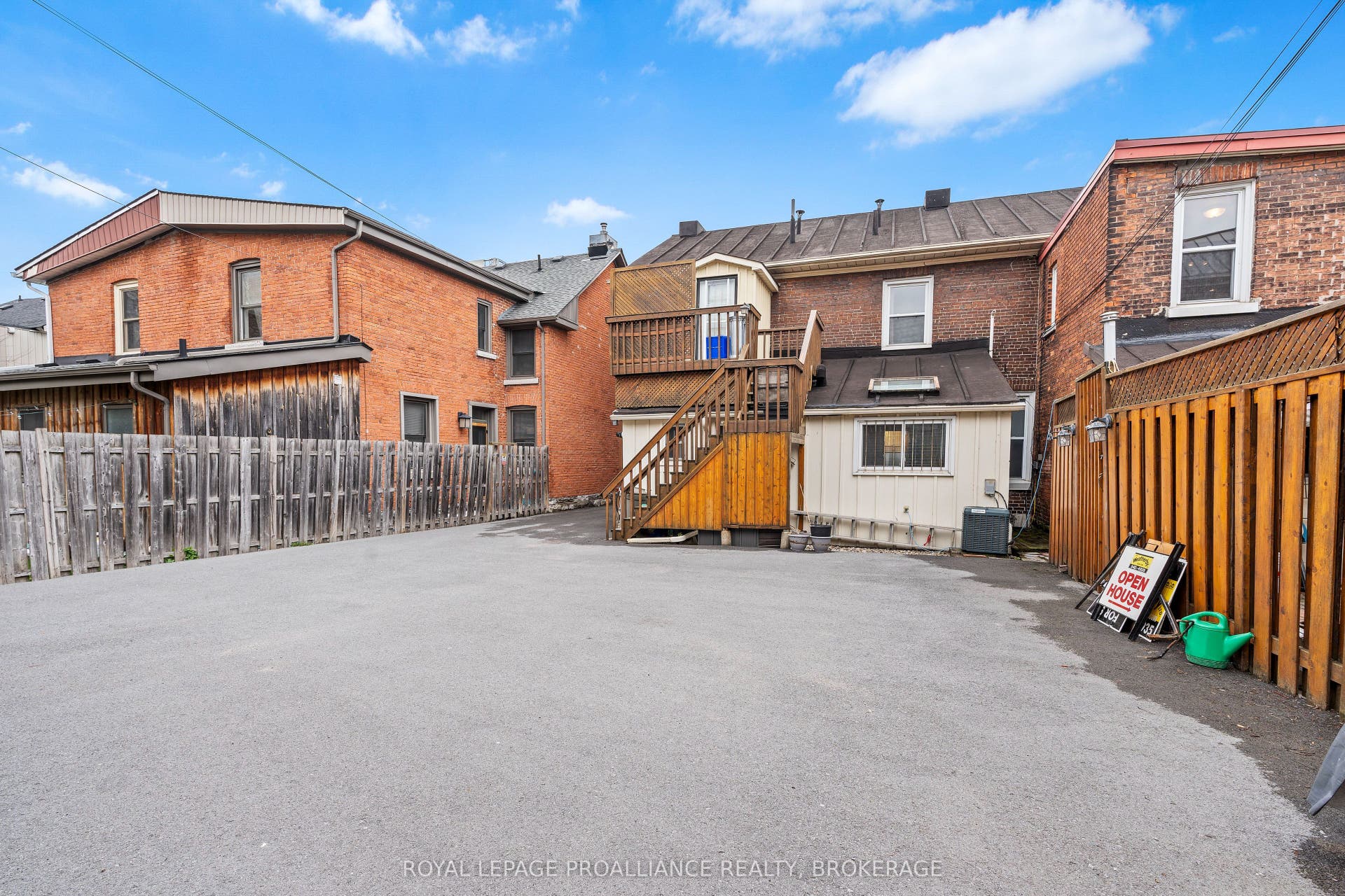 272 Wellington Street, Kingston, Frontenac ON K7K 2Z1 272 Wellington Street, Kingston, Frontenac ON K7K 2Z1