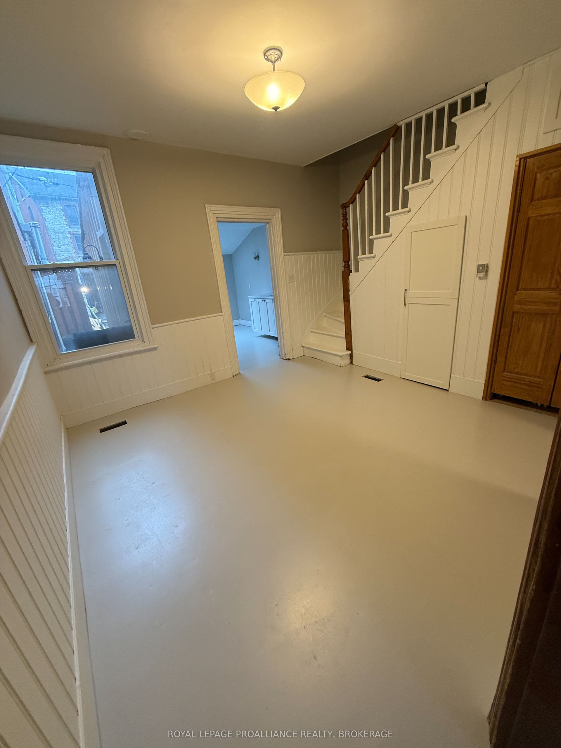 272 Wellington Street, Kingston, Frontenac ON K7K 2Z1 272 Wellington Street, Kingston, Frontenac ON K7K 2Z1