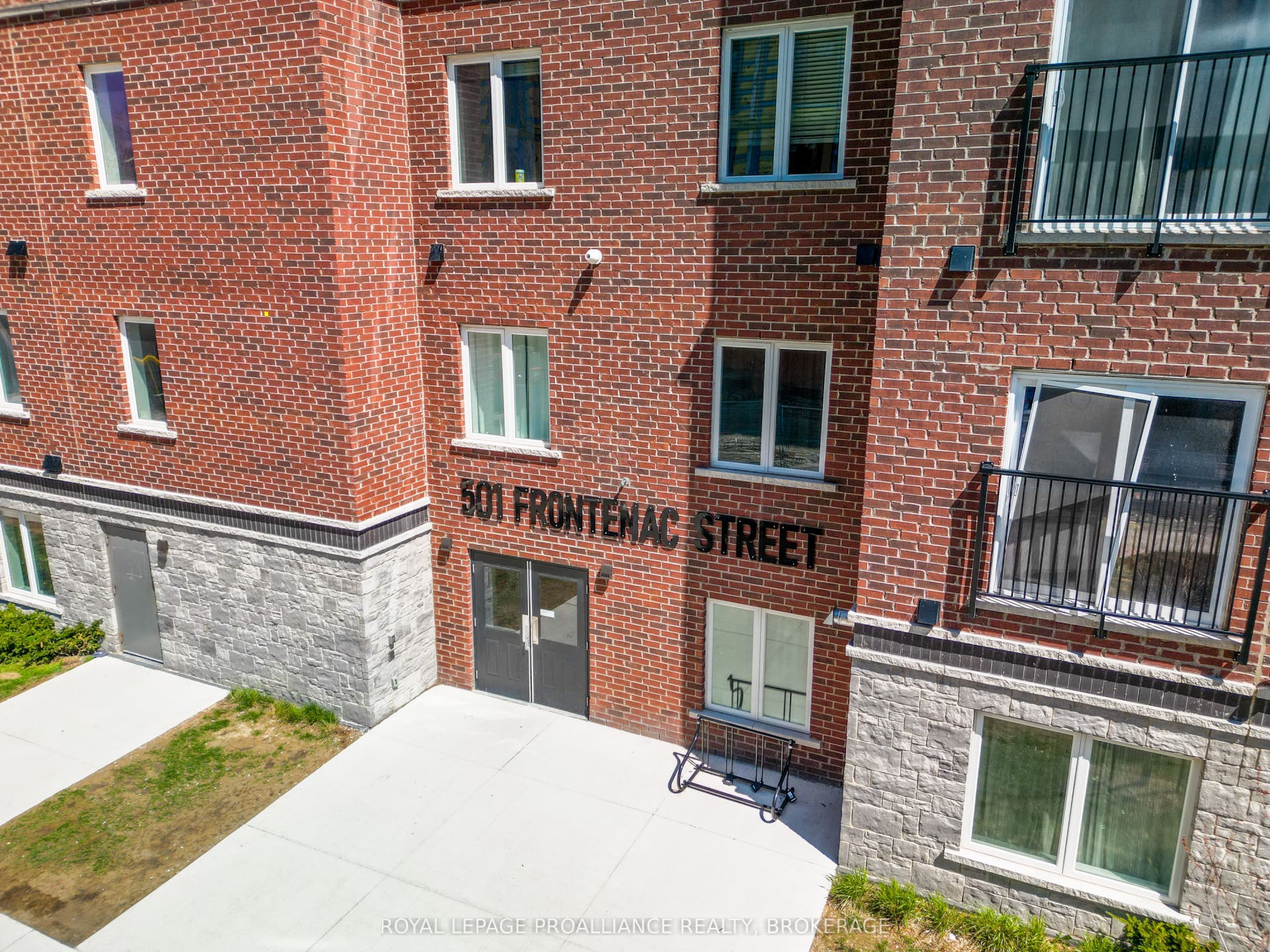 501 Frontenac Street, #402, Kingston, Frontenac ON K7K 4L9