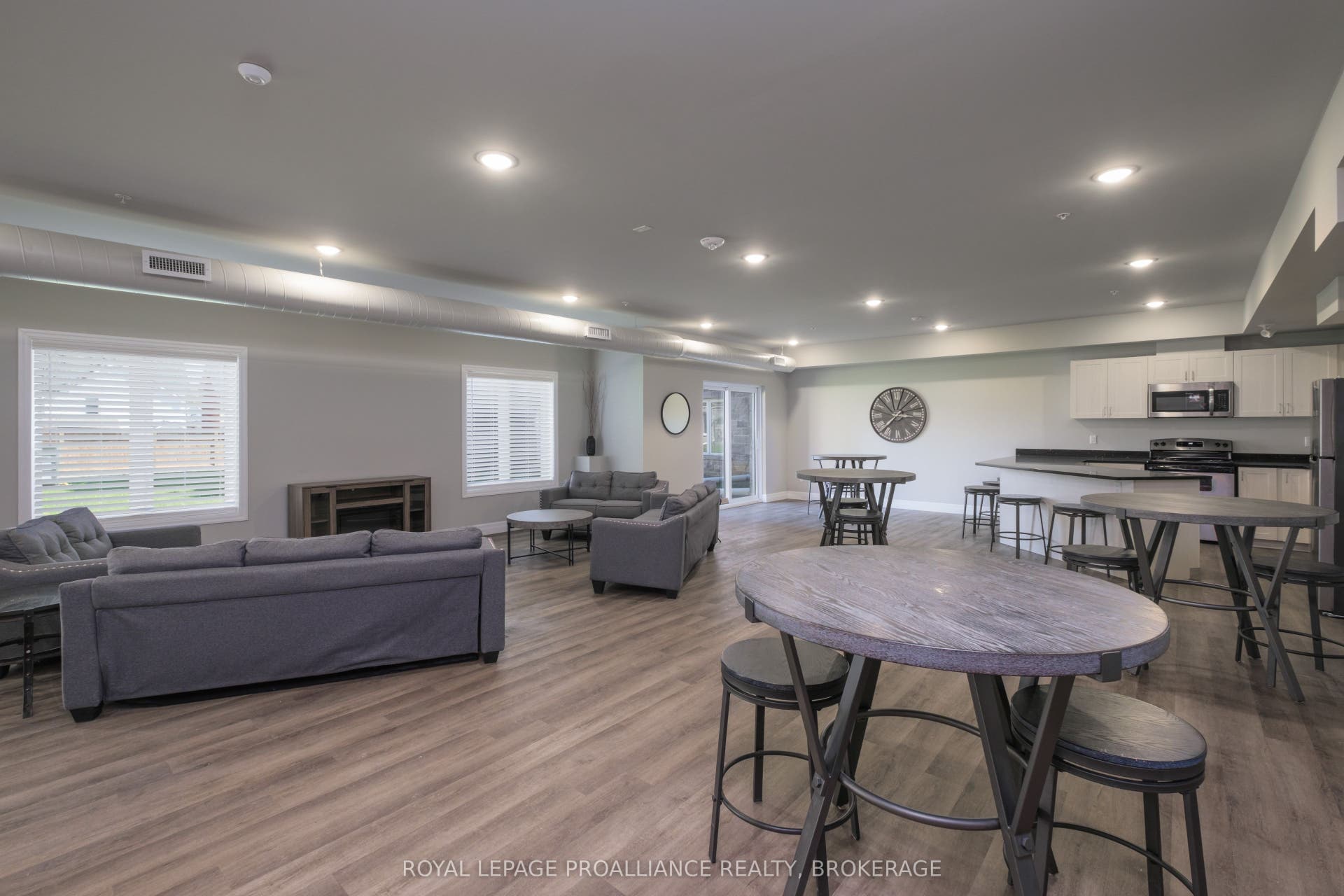 501 Frontenac Street, #402, Kingston, Frontenac ON K7K 4L9