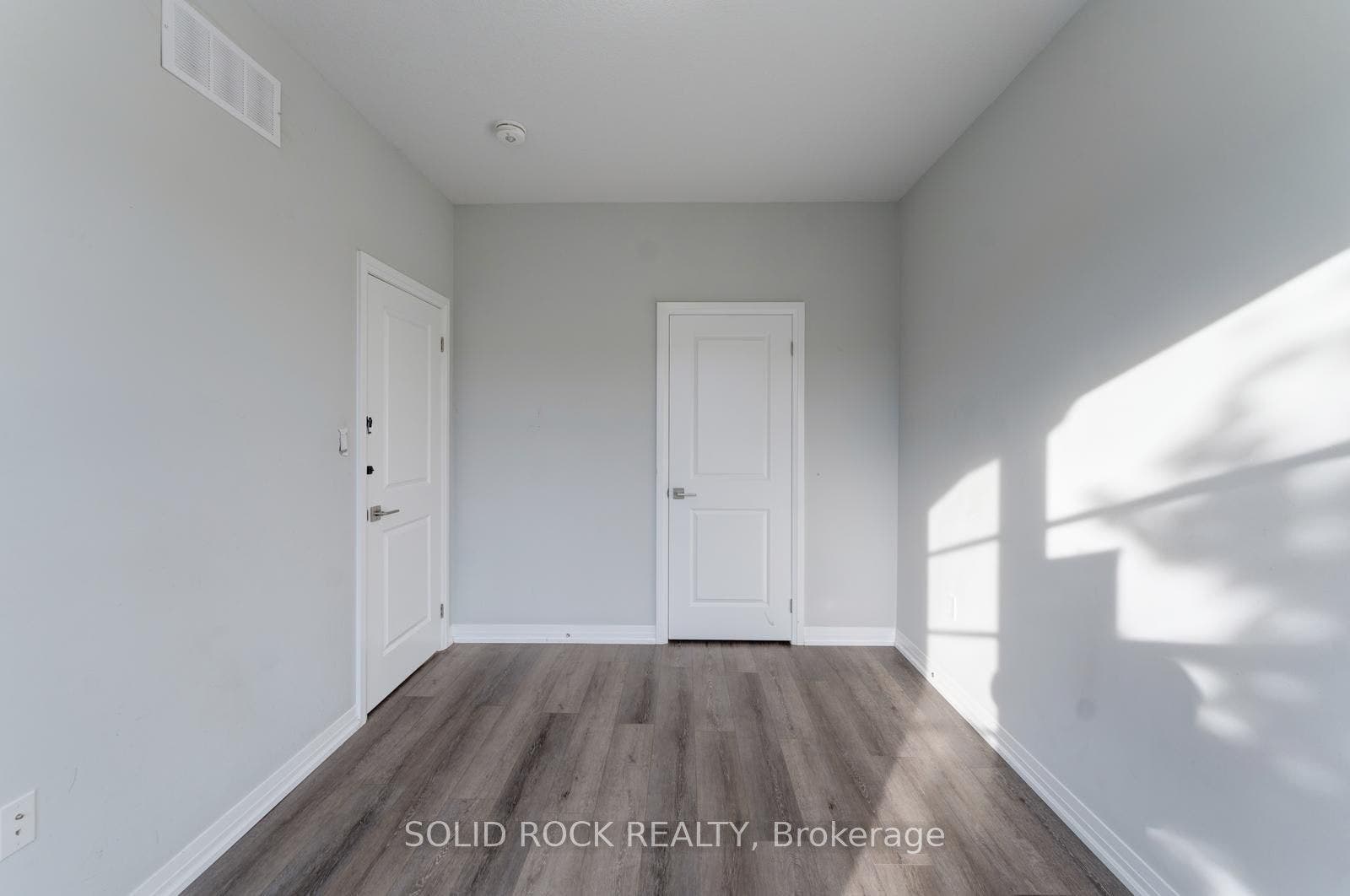 550 Grey Street, #11, Brantford, Brantford ON N3S 0C4