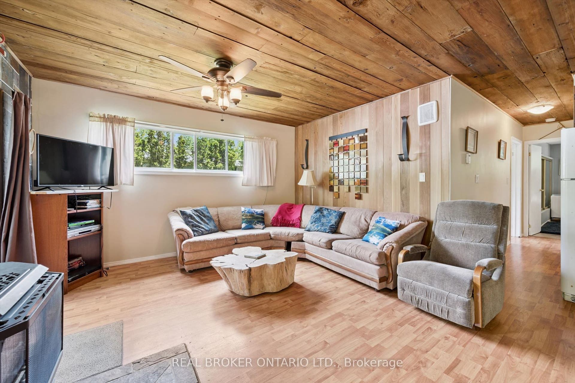 127 Cedar Crescent, Centre Wellington, Wellington ON N1M 2W5 127 Cedar Crescent, Centre Wellington, Wellington ON N1M 2W5