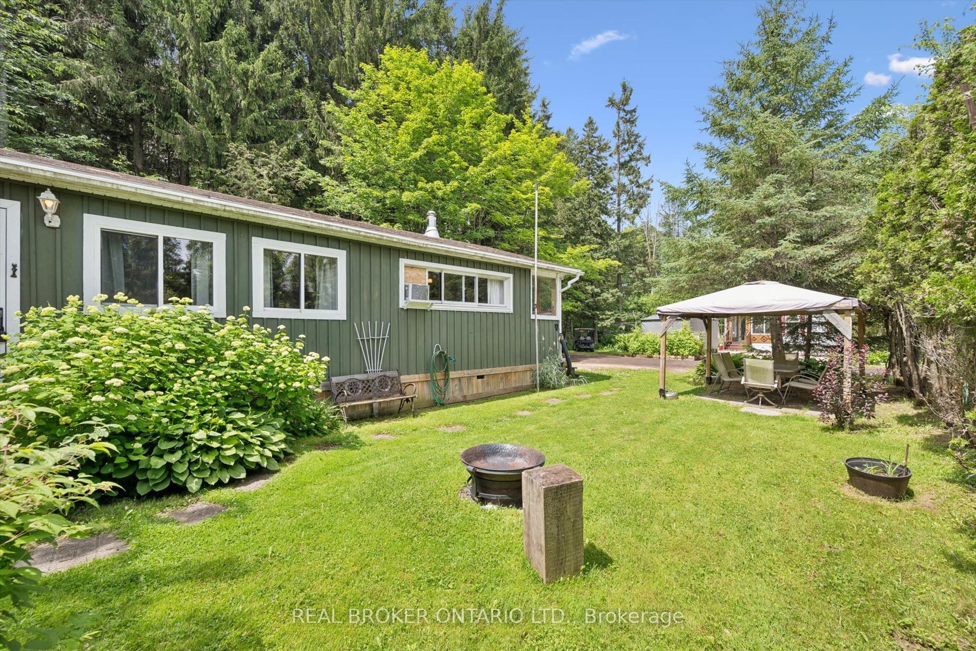 127 Cedar Crescent, Centre Wellington, Wellington ON N1M 2W5 127 Cedar Crescent, Centre Wellington, Wellington ON N1M 2W5