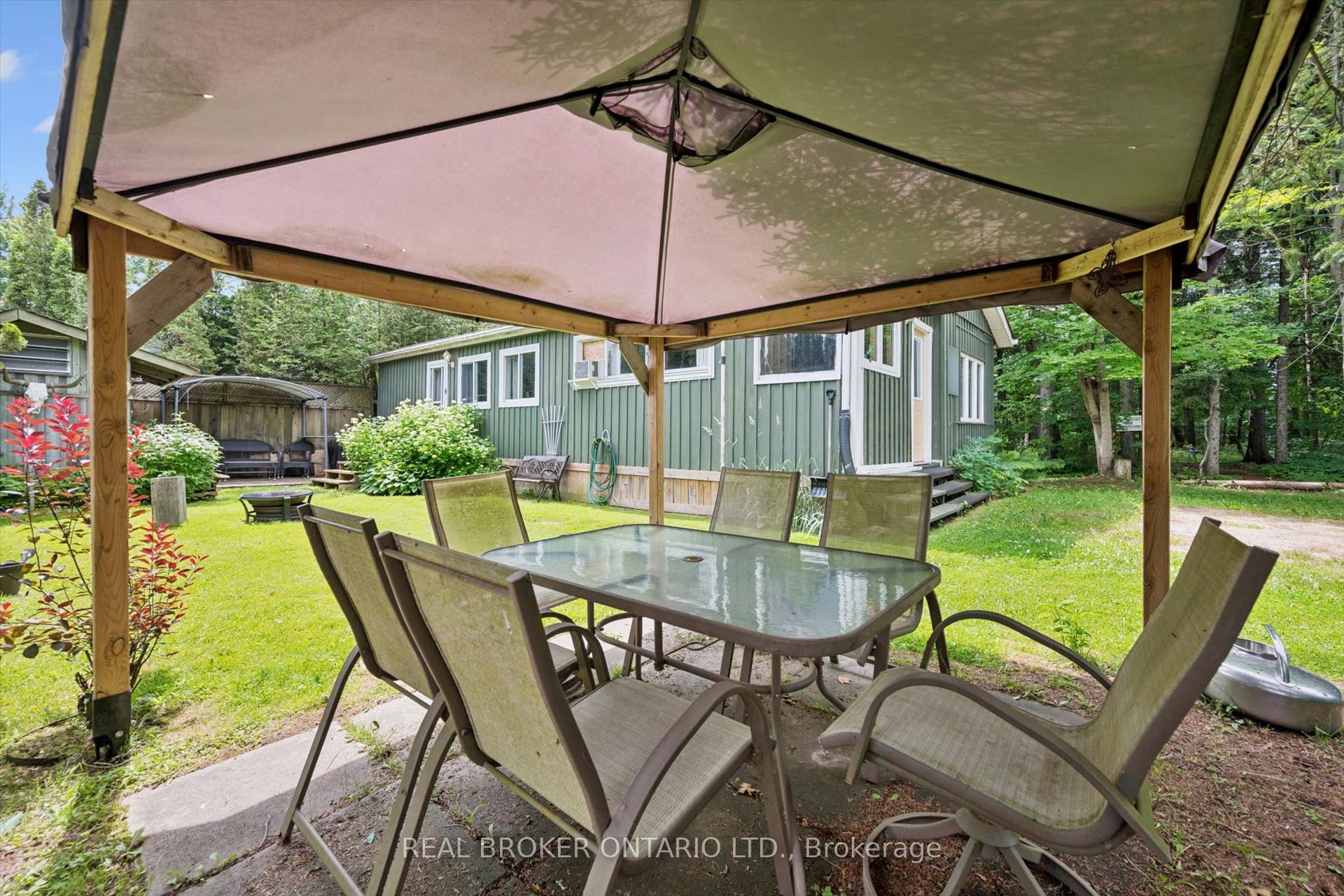 127 Cedar Crescent, Centre Wellington, Wellington ON N1M 2W5 127 Cedar Crescent, Centre Wellington, Wellington ON N1M 2W5