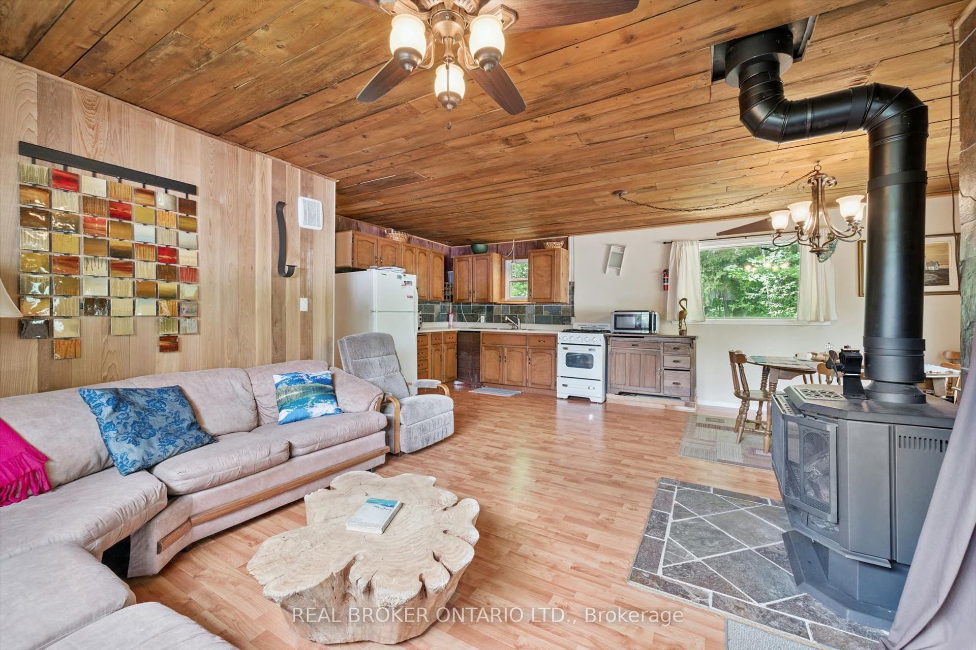 127 Cedar Crescent, Centre Wellington, Wellington ON N1M 2W5 127 Cedar Crescent, Centre Wellington, Wellington ON N1M 2W5