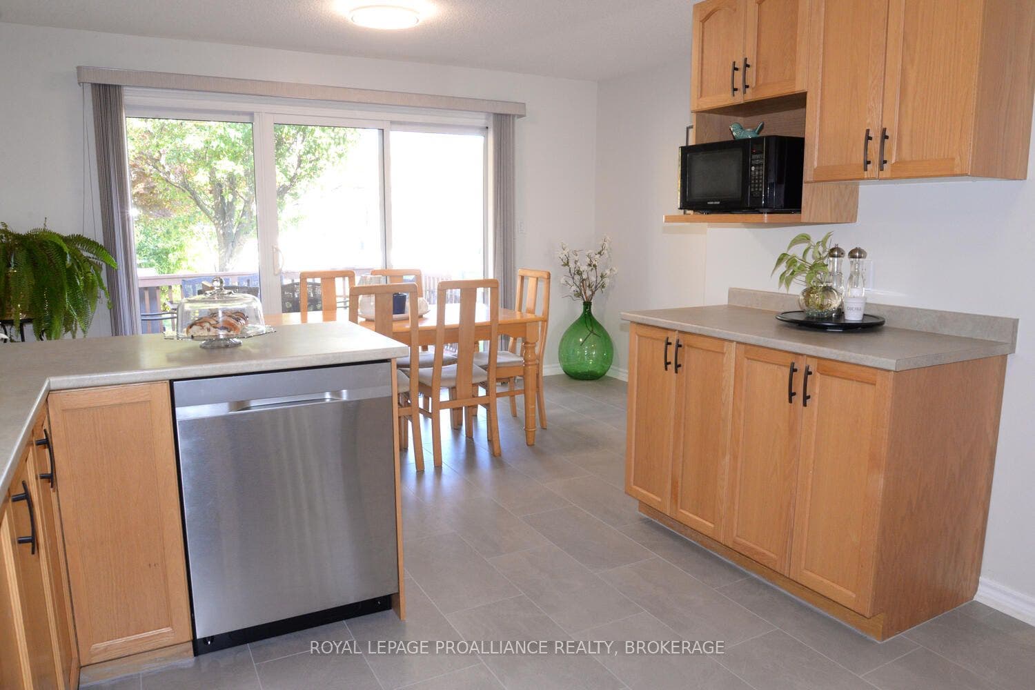 166 Ellesmeer Avenue, Kingston, Frontenac ON K7P 3H6 166 Ellesmeer Avenue, Kingston, Frontenac ON K7P 3H6