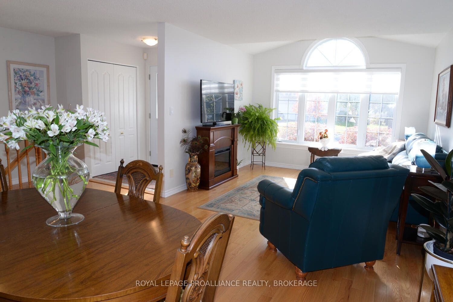 166 Ellesmeer Avenue, Kingston, Frontenac ON K7P 3H6 166 Ellesmeer Avenue, Kingston, Frontenac ON K7P 3H6