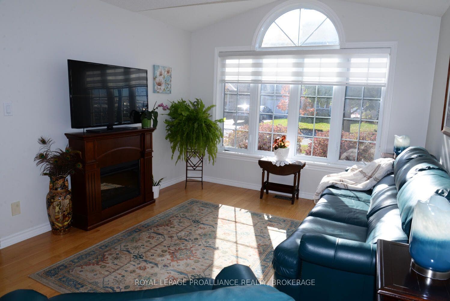 166 Ellesmeer Avenue, Kingston, Frontenac ON K7P 3H6 166 Ellesmeer Avenue, Kingston, Frontenac ON K7P 3H6