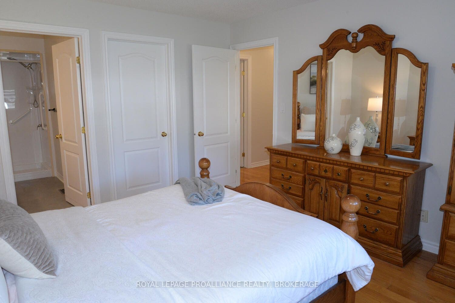 166 Ellesmeer Avenue, Kingston, Frontenac ON K7P 3H6 166 Ellesmeer Avenue, Kingston, Frontenac ON K7P 3H6