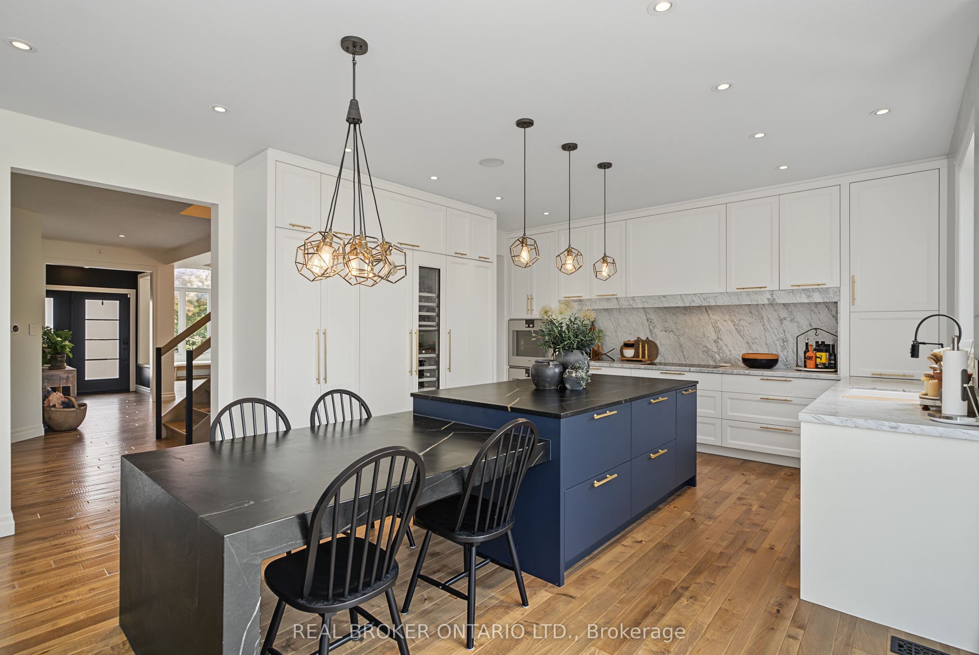 422 Rideau River Street, Waterloo, Waterloo ON N2V 2Y4 Custom Kitchen Designed By Xanadu Fine Homes