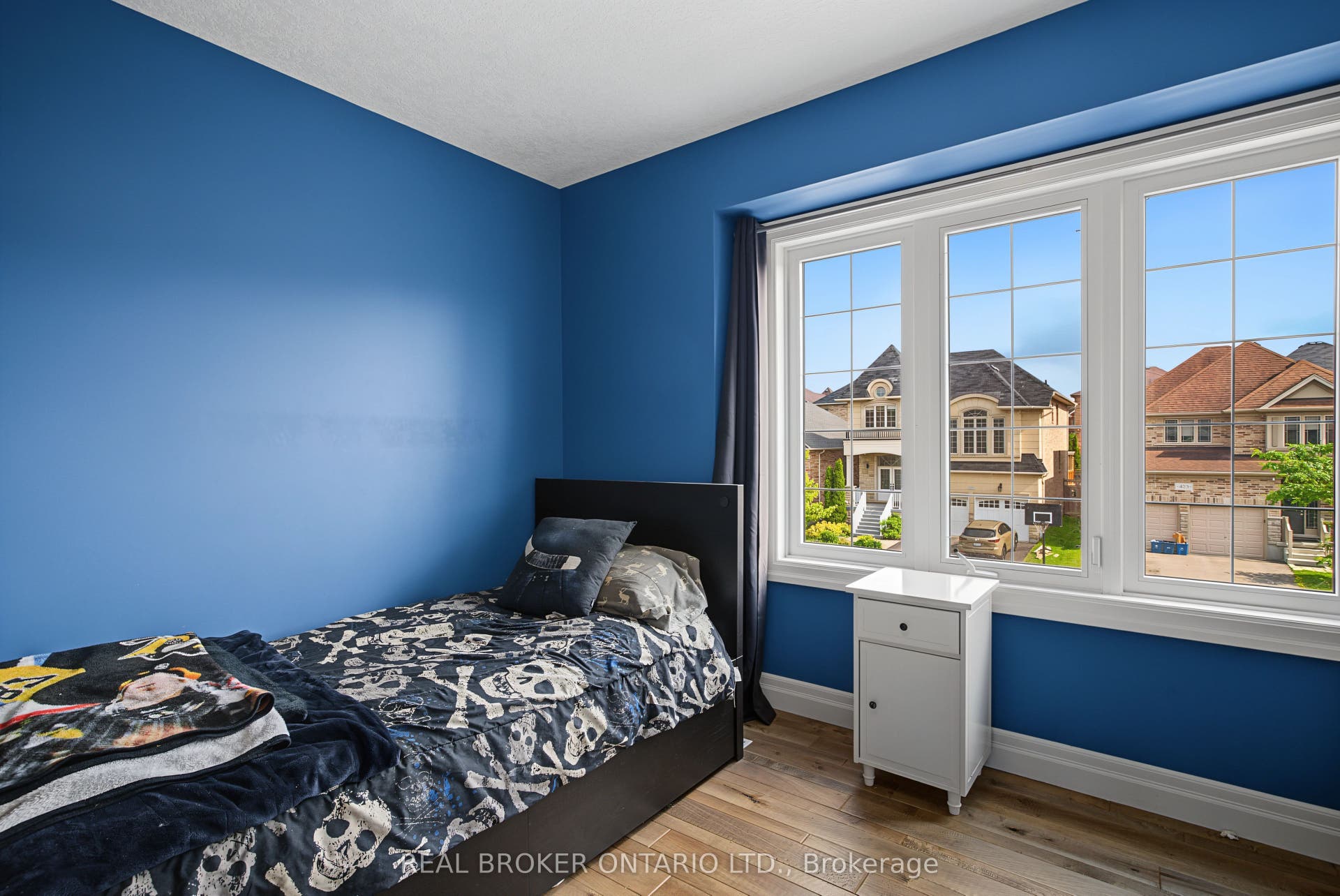 422 Rideau River Street, Waterloo, Waterloo ON N2V 2Y4 422 Rideau River Street, Waterloo, Waterloo ON N2V 2Y4
