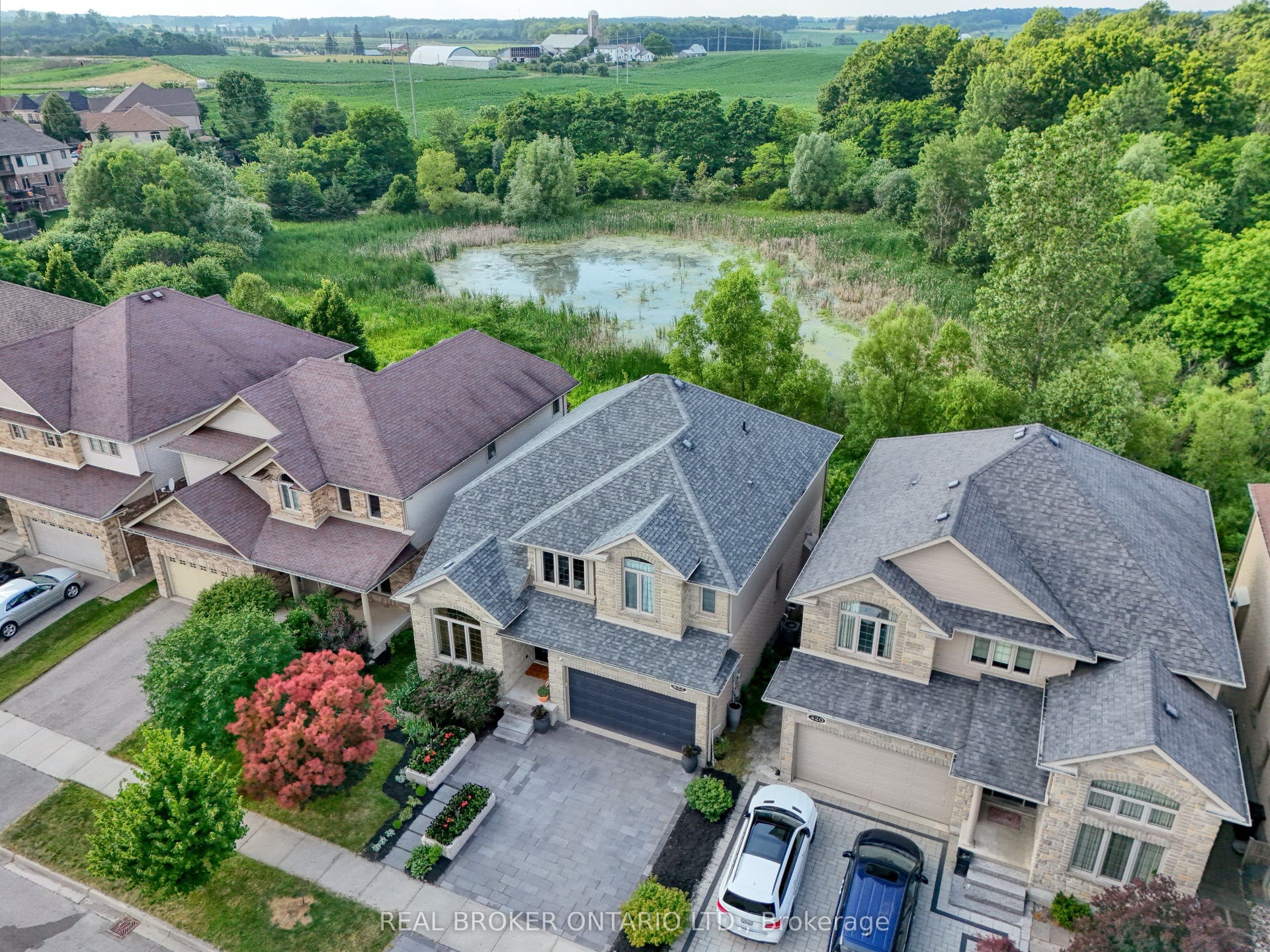 422 Rideau River Street, Waterloo, Waterloo ON N2V 2Y4 422 Rideau River Street, Waterloo, Waterloo ON N2V 2Y4