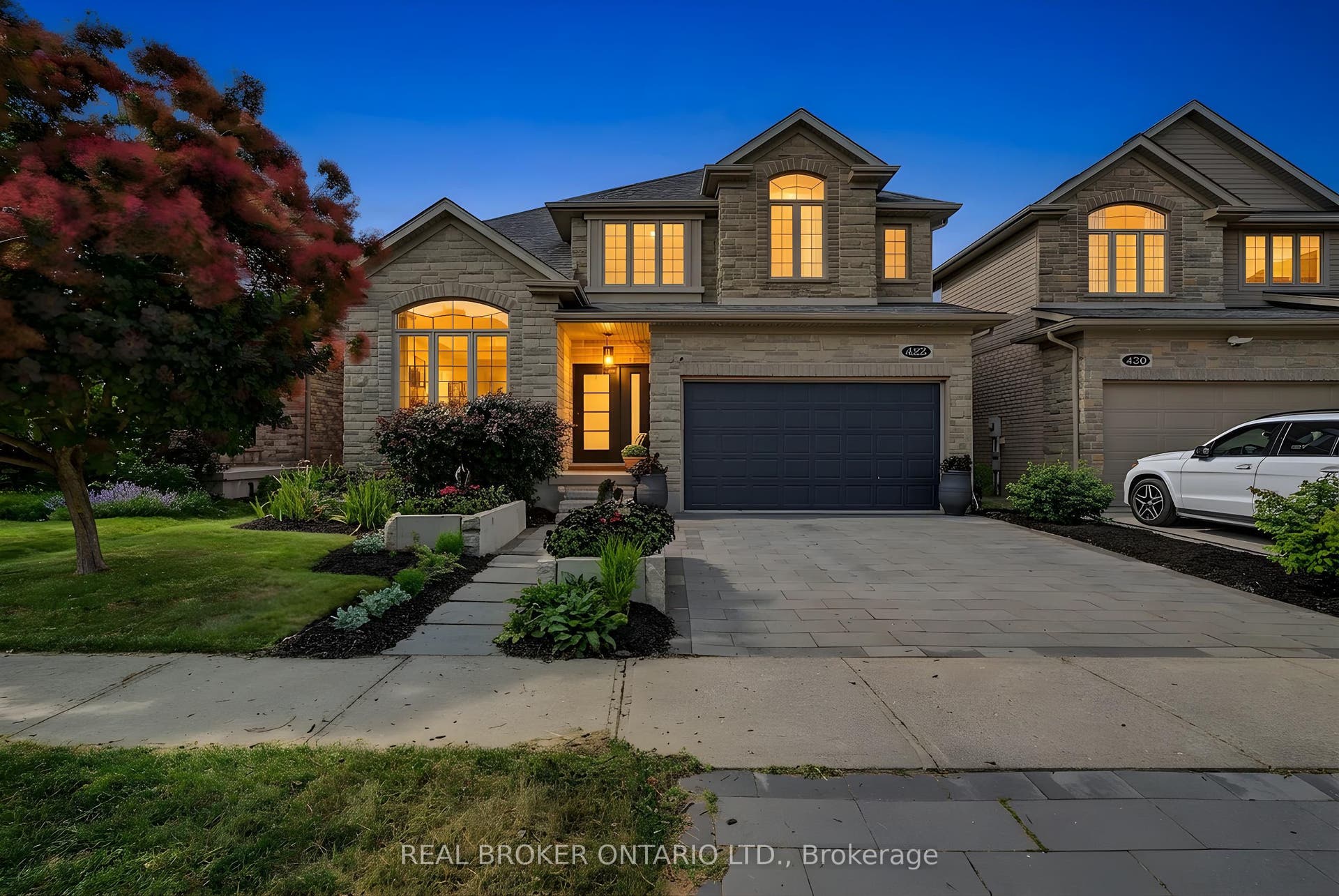 422 Rideau River Street, Waterloo, Waterloo ON N2V 2Y4 Front Stone Exterior, Interlocking Stone Driveway