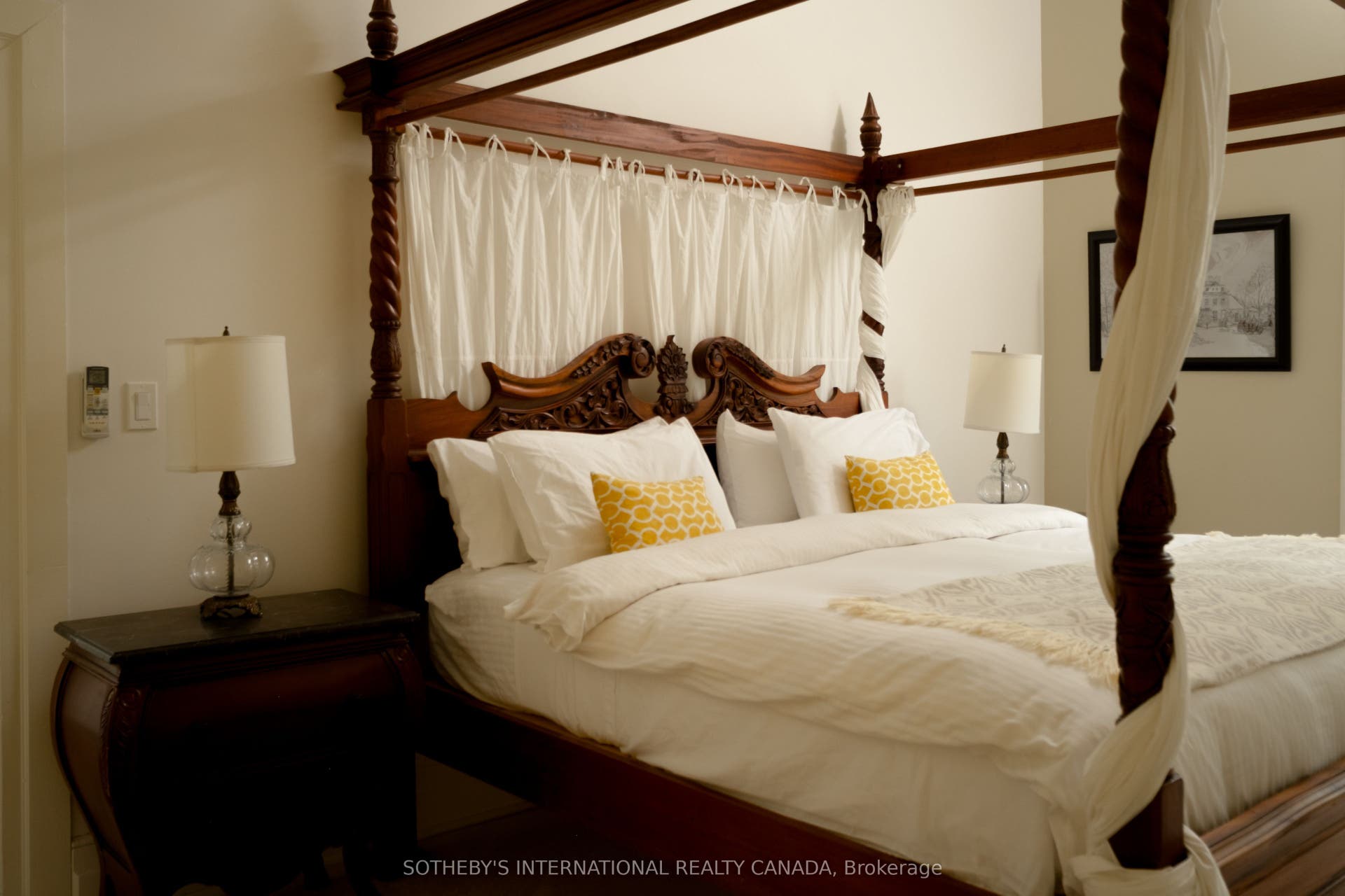 8 Starr Place, Kingston, Frontenac ON K7L 4V1 Sopwell Suite
