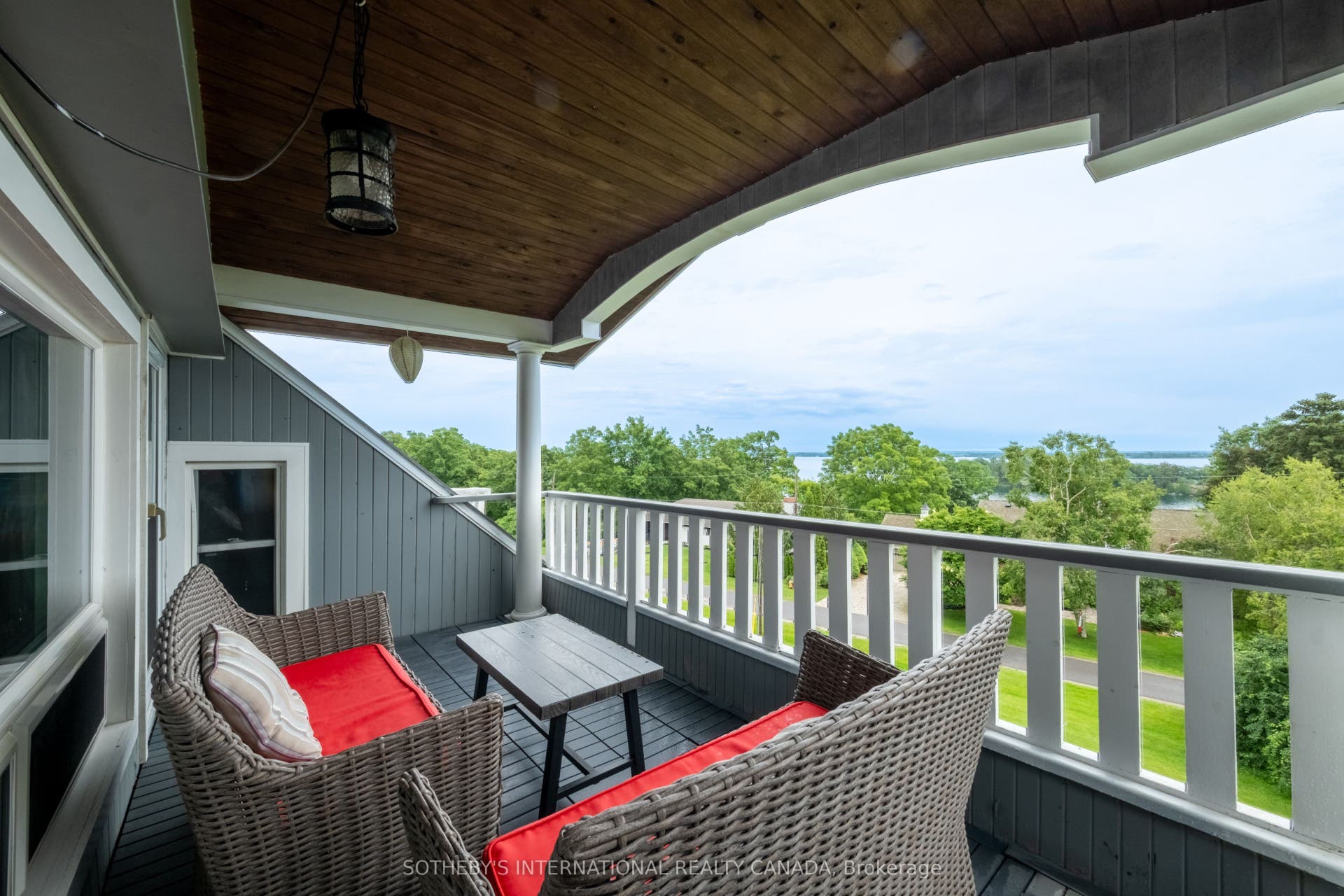 8 Starr Place, Kingston, Frontenac ON K7L 4V1 Penthouse Suite
