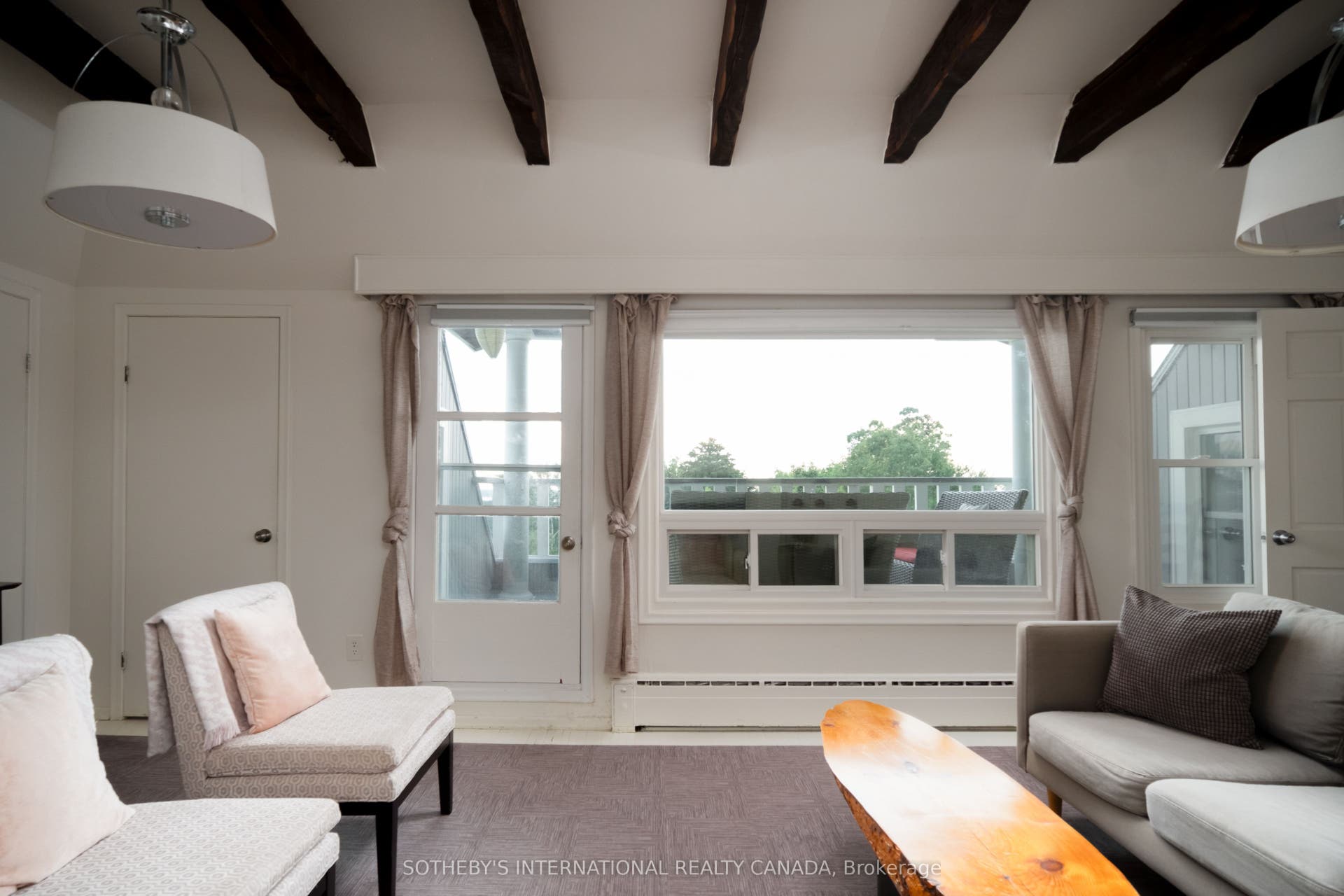 8 Starr Place, Kingston, Frontenac ON K7L 4V1 Penthouse Suite