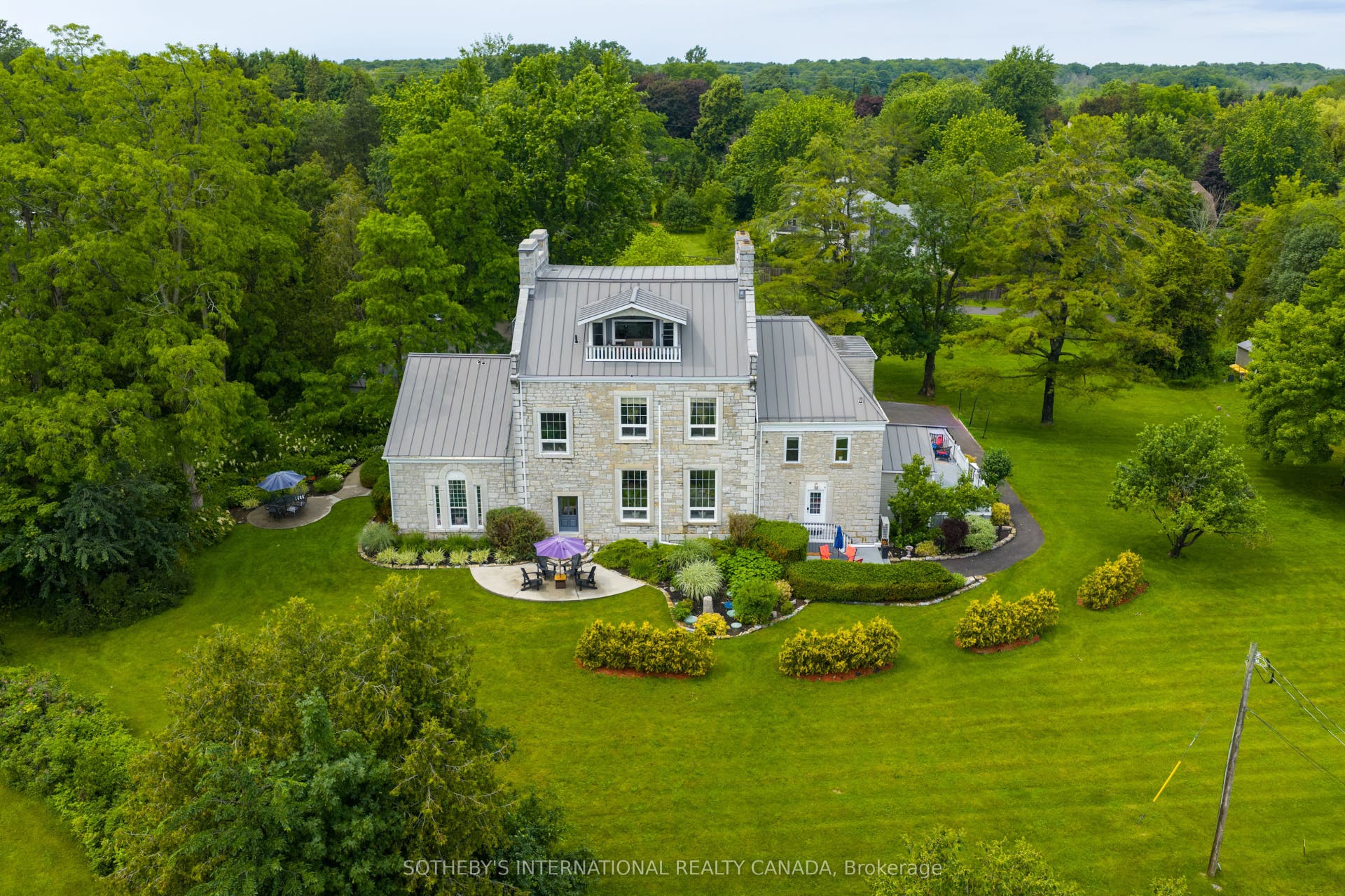 8 Starr Place, Kingston, Frontenac ON K7L 4V1 8 Starr Place, Kingston, Frontenac ON K7L 4V1
