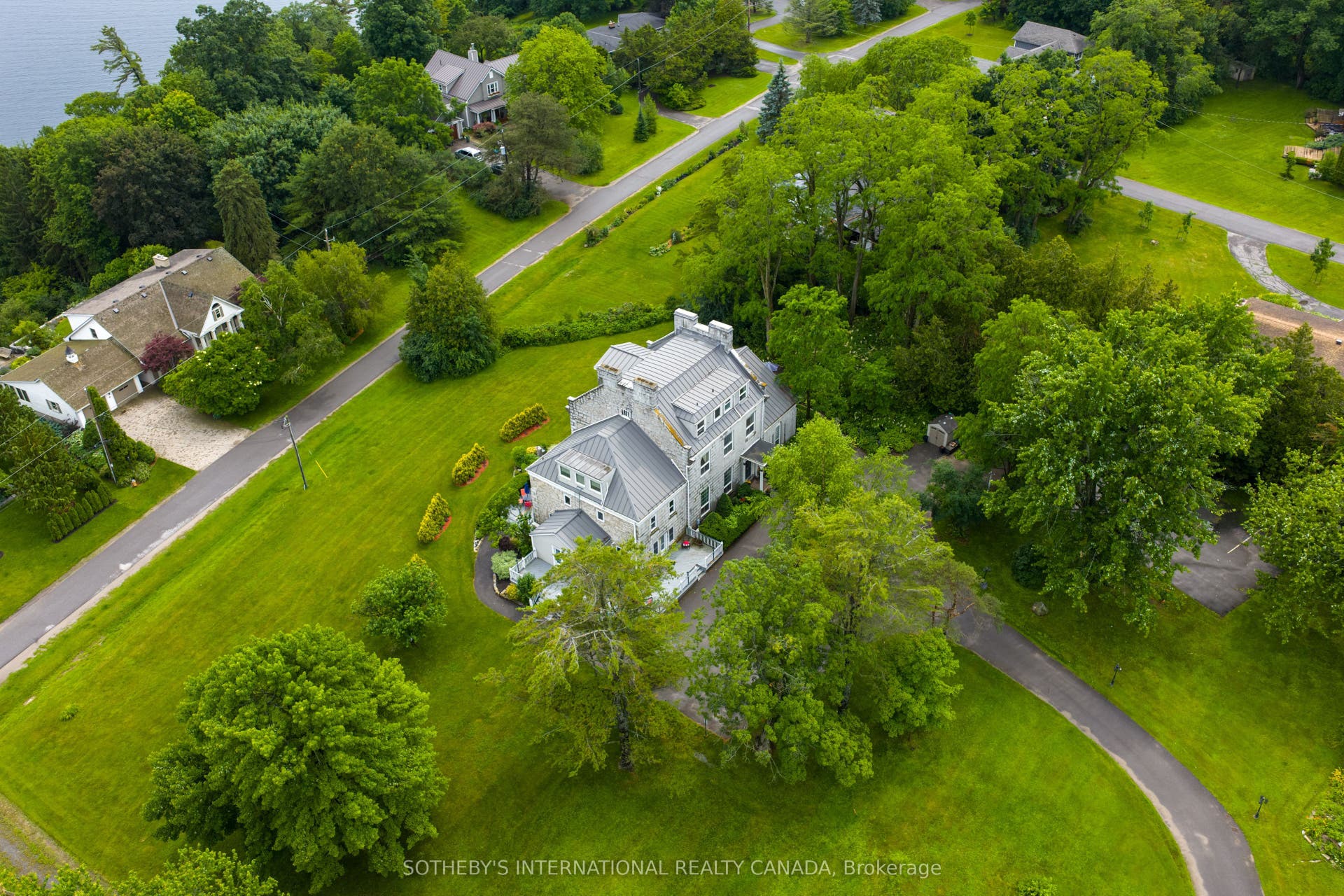 8 Starr Place, Kingston, Frontenac ON K7L 4V1 8 Starr Place, Kingston, Frontenac ON K7L 4V1