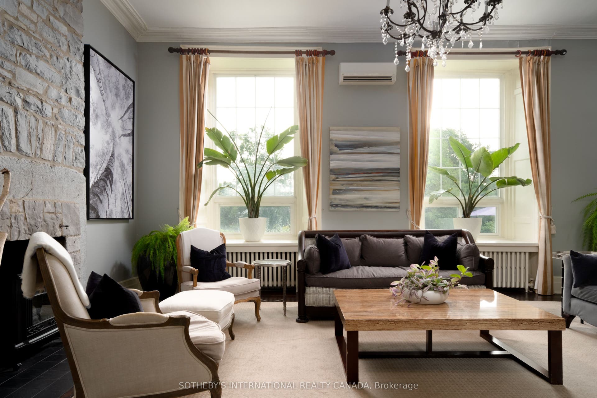 8 Starr Place, Kingston, Frontenac ON K7L 4V1 Whitney Suite