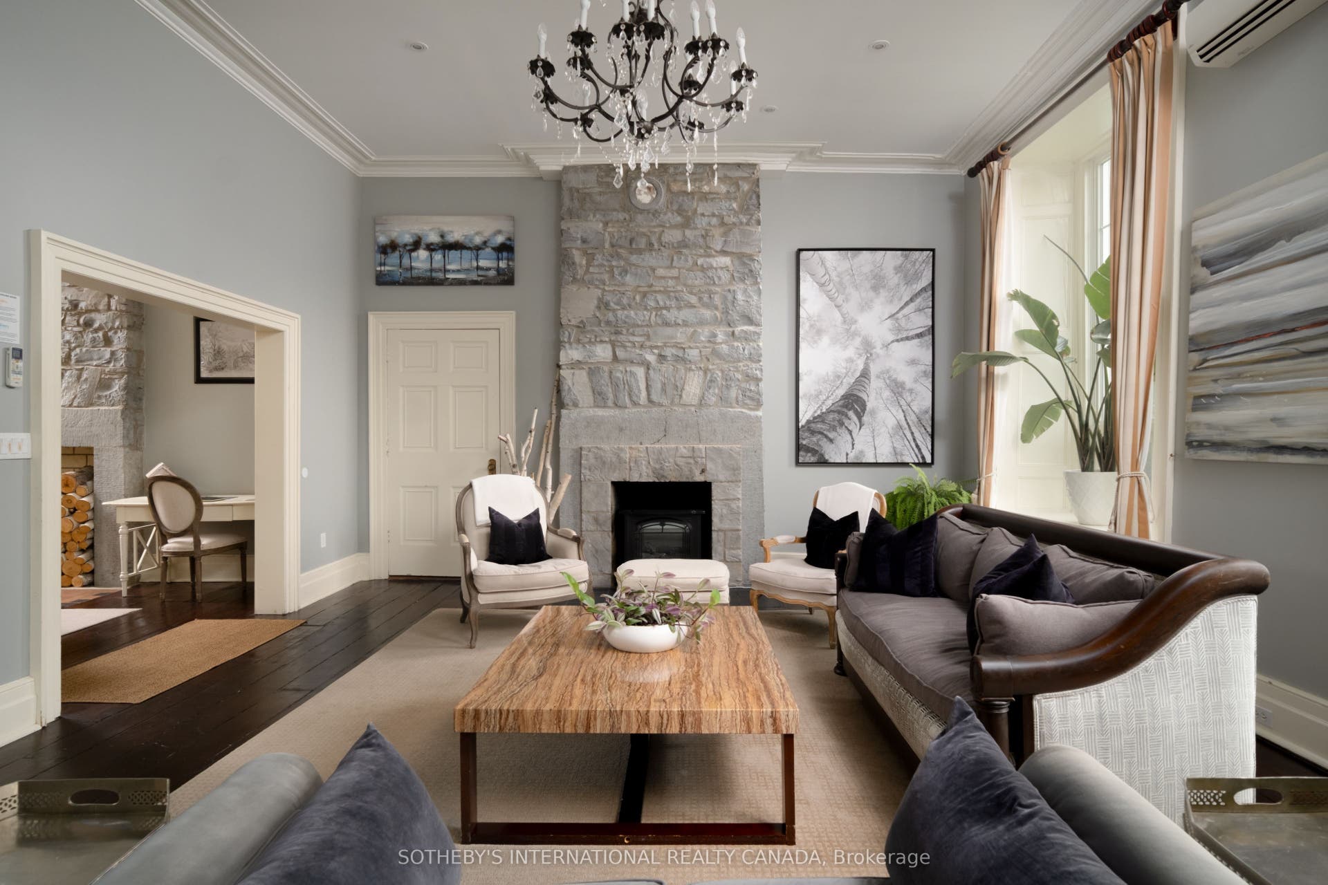 8 Starr Place, Kingston, Frontenac ON K7L 4V1 Whitney Suite