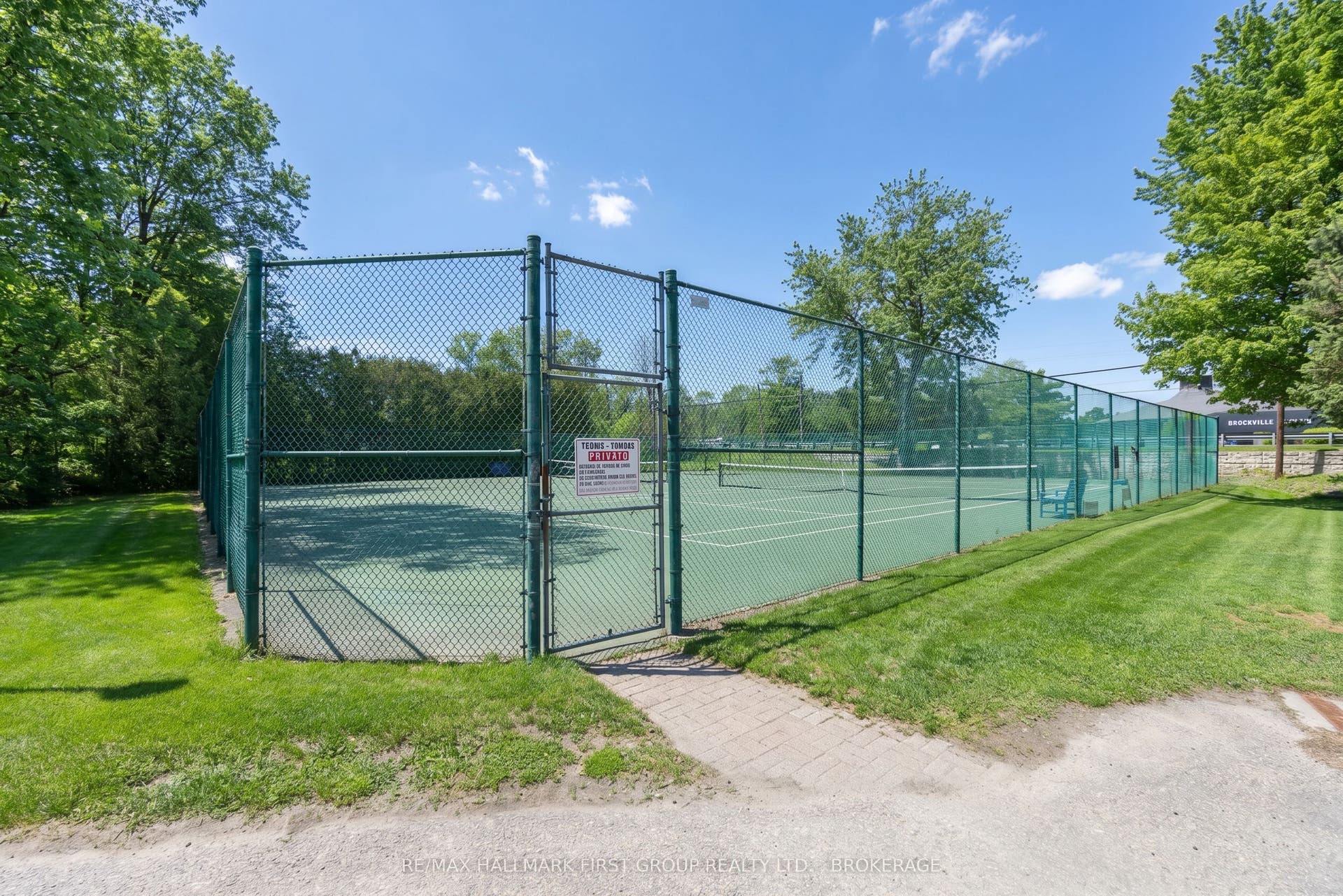15 Country Club Place, Brockville, Leeds And Grenville ON K6V 6T7