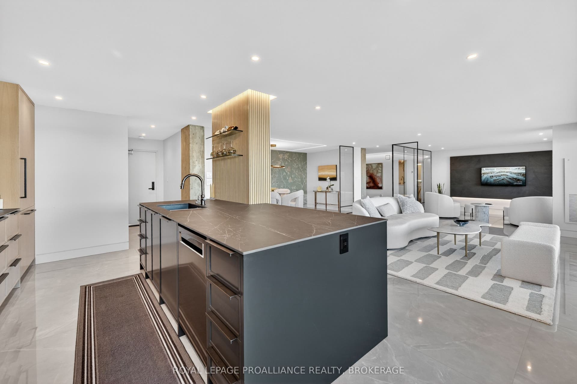 165 Ontario Street, #505, Kingston, Frontenac ON K7L 2Y6