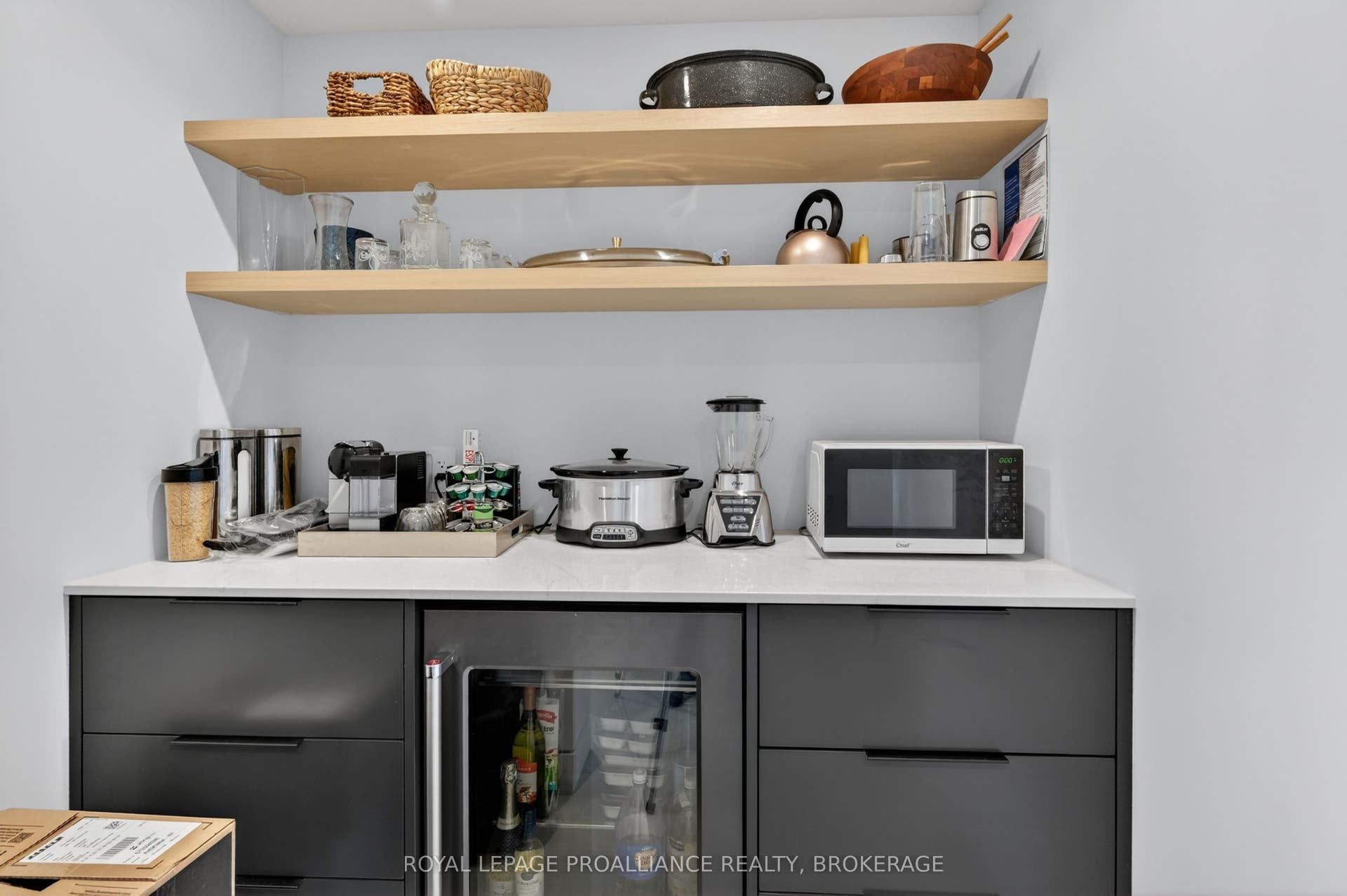 165 Ontario Street, #505, Kingston, Frontenac ON K7L 2Y6