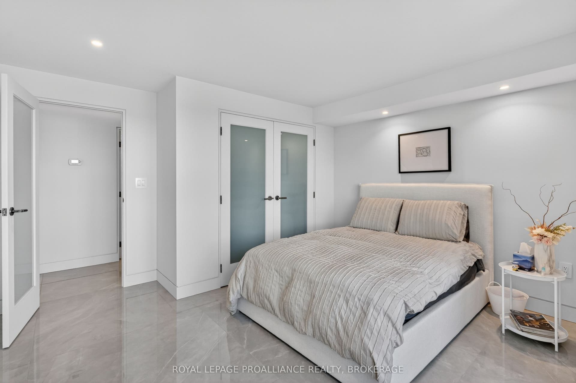 165 Ontario Street, #505, Kingston, Frontenac ON K7L 2Y6