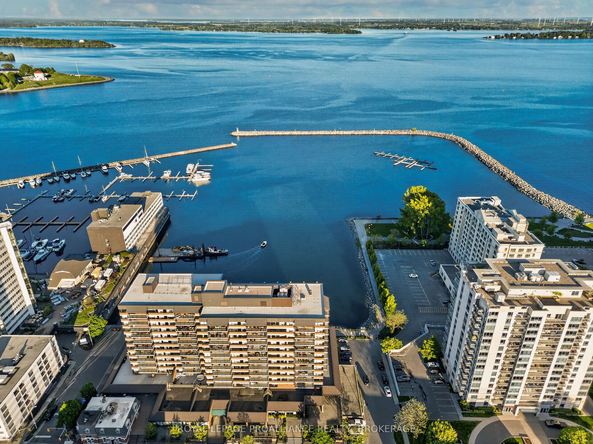 165 Ontario Street, #505, Kingston, Frontenac ON K7L 2Y6