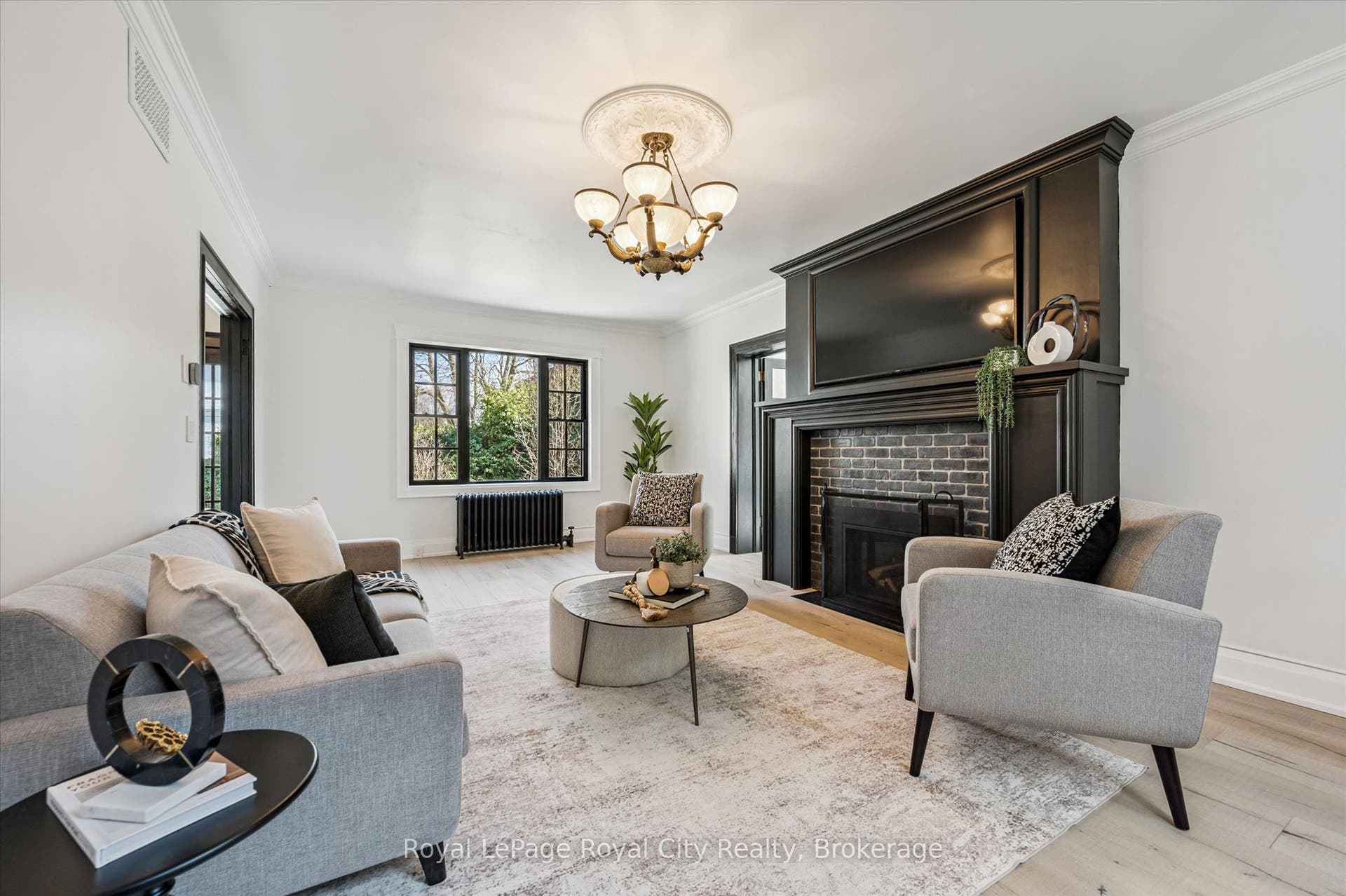 87 University Avenue W, Guelph, Wellington ON N1G 1P1 87 University Avenue W, Guelph, Wellington ON N1G 1P1