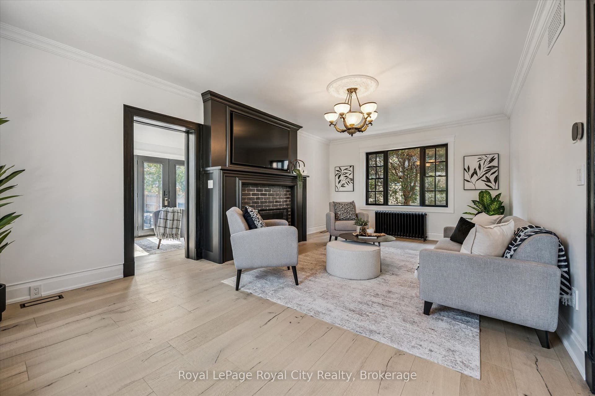 87 University Avenue W, Guelph, Wellington ON N1G 1P1 87 University Avenue W, Guelph, Wellington ON N1G 1P1
