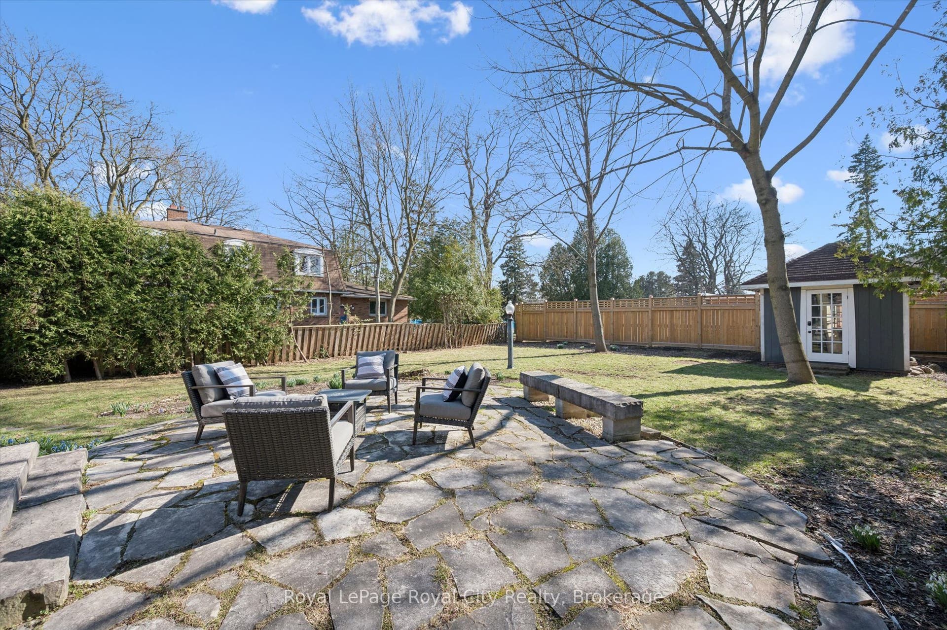 87 University Avenue W, Guelph, Wellington ON N1G 1P1 87 University Avenue W, Guelph, Wellington ON N1G 1P1