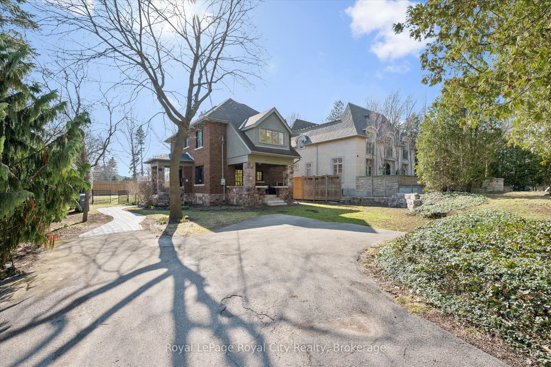 87 University Avenue W, Guelph, Wellington ON N1G 1P1 87 University Avenue W, Guelph, Wellington ON N1G 1P1